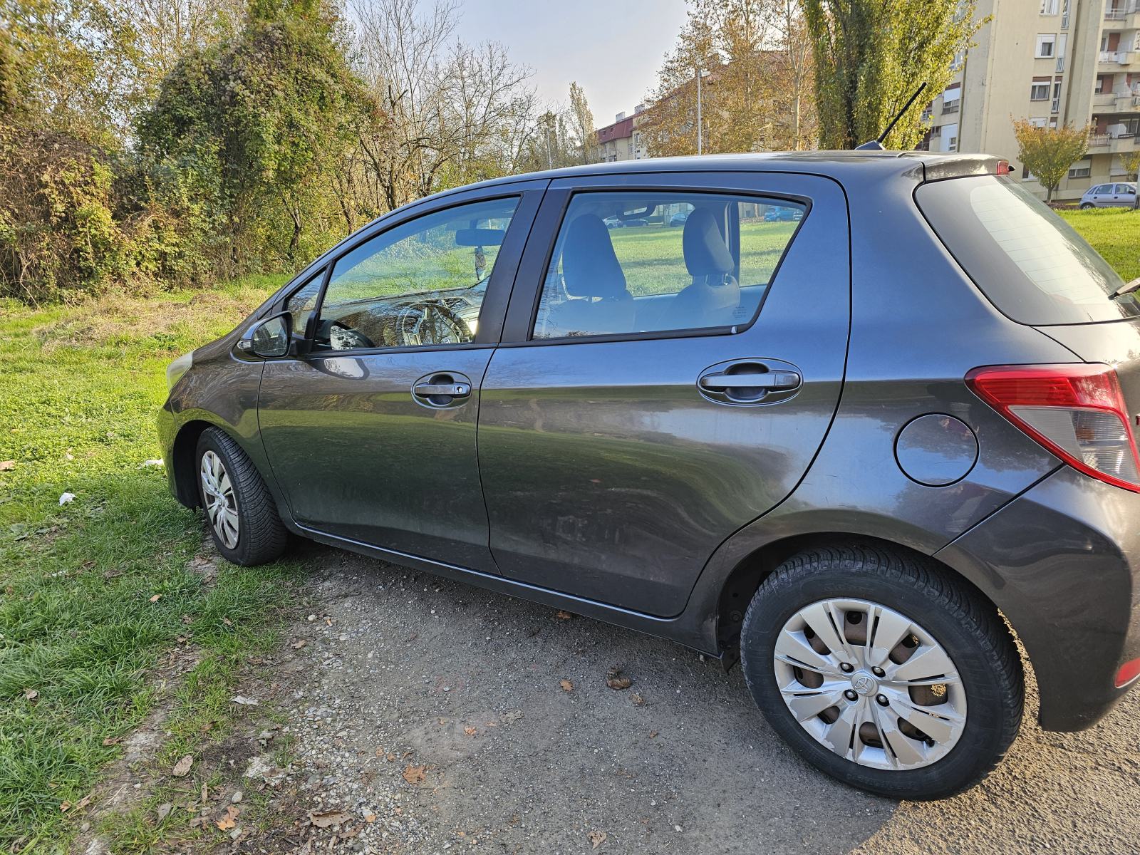 Toyota Yaris 1,3 3 VVT-i, fotografija 7