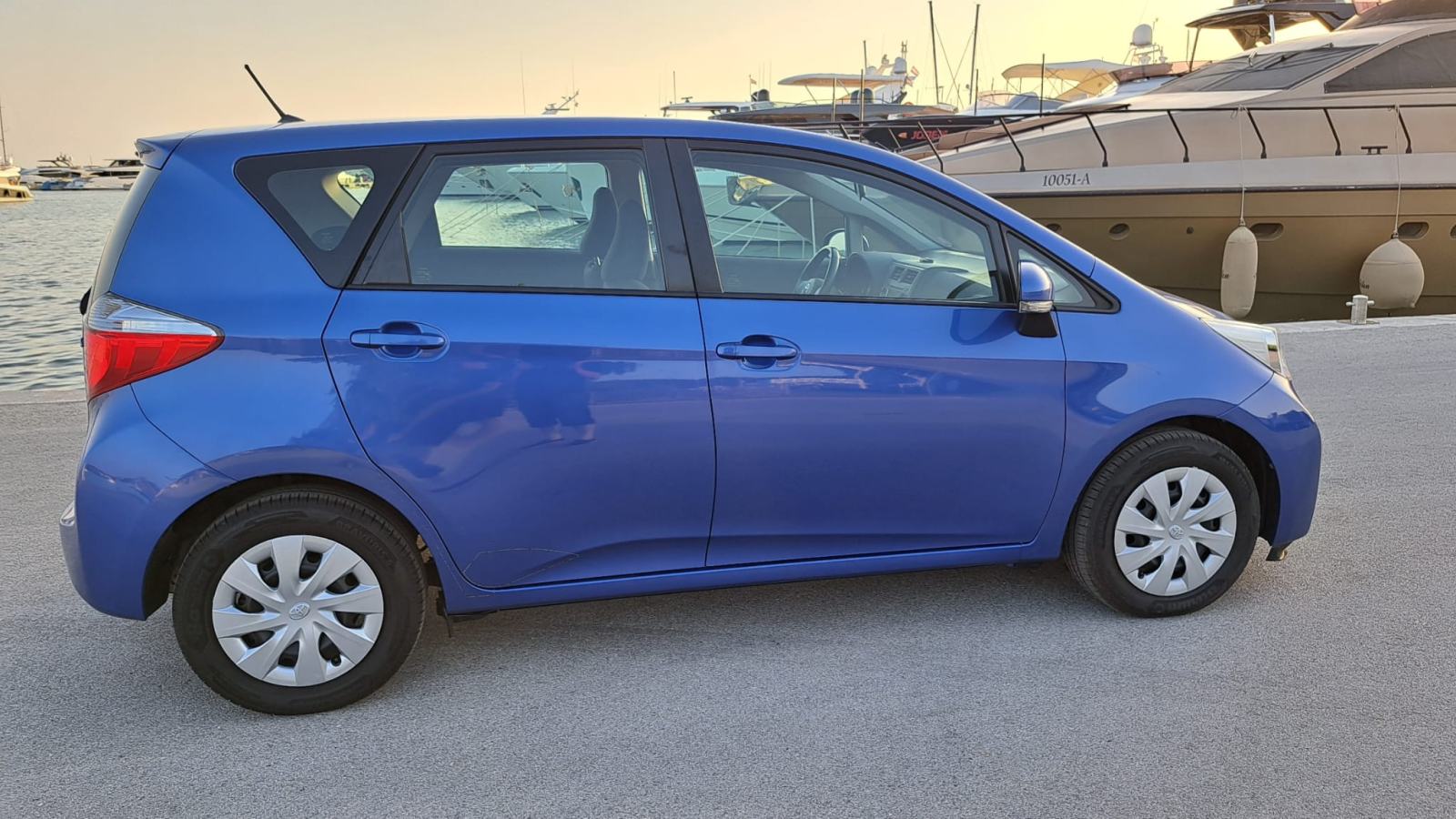 Toyota Yaris ⭐️VERSO⭐️ 1,3 VVT-i Serv.knjiga,Ispis km,OPREMA, fotografija 14