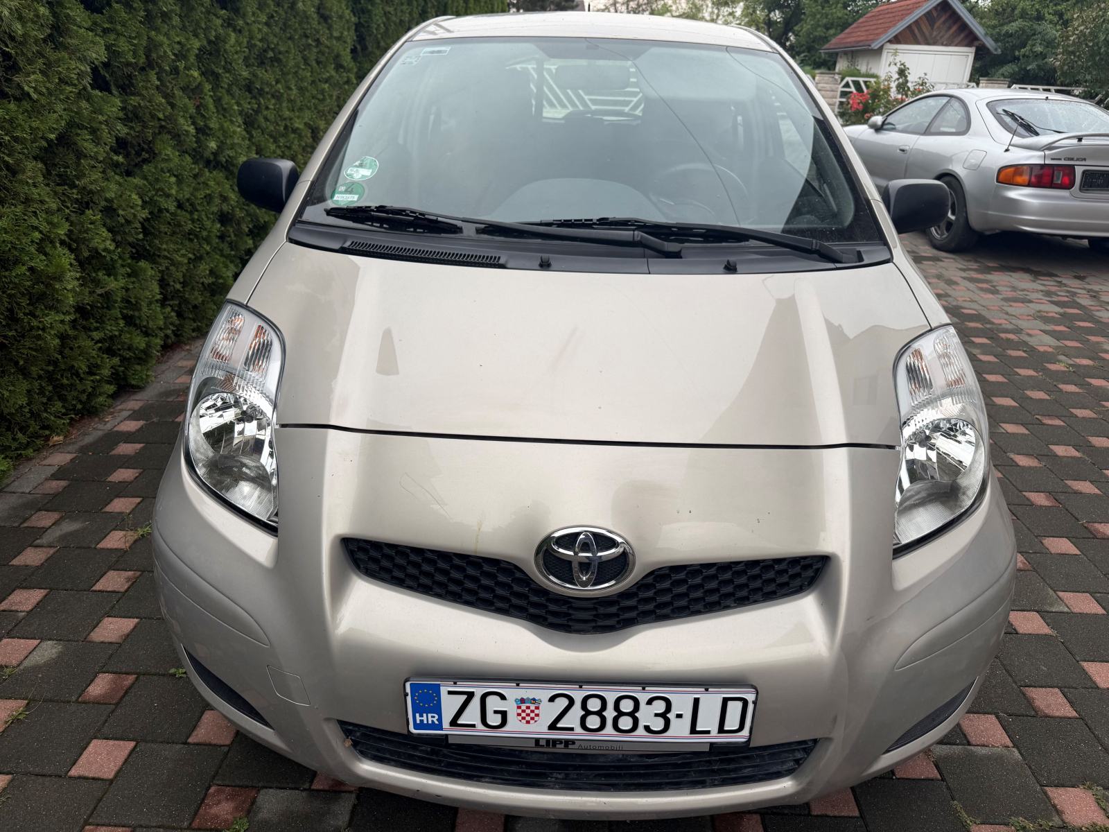 TOYOTA YARIS 1.3 VVT-I 100 KS, REG. 06/2027 ,86000KM, fotografija 2