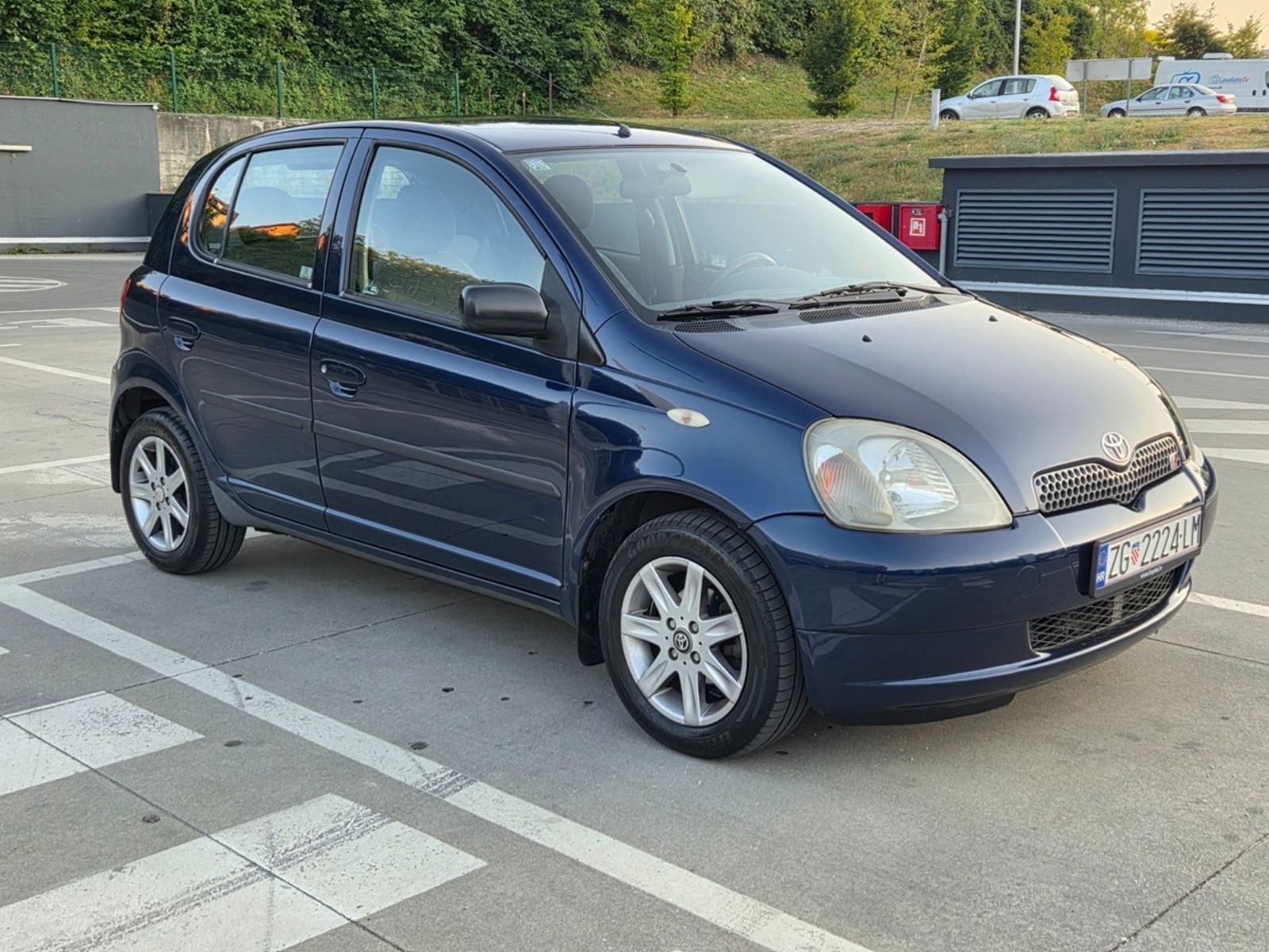 Toyota Yaris 1.3 .VVT-I, fotografija 7
