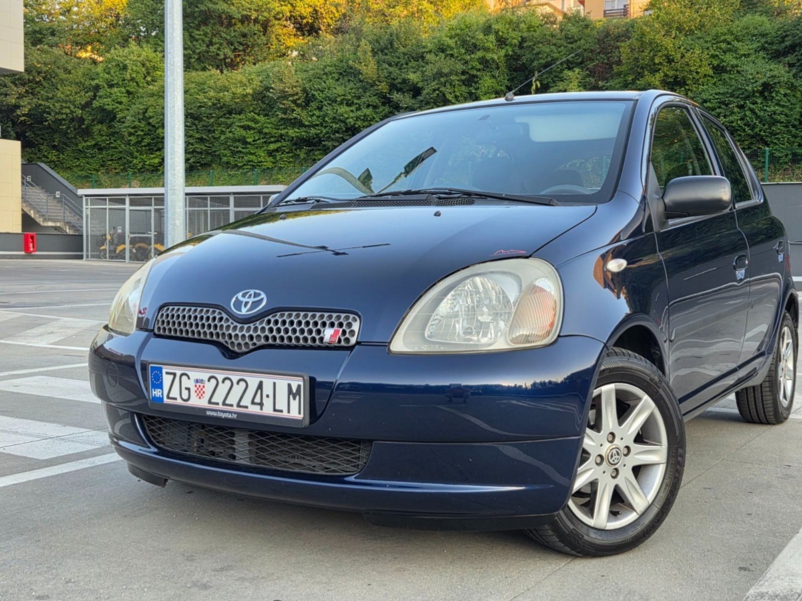 Toyota Yaris 1.3 .VVT-I, fotografija 2
