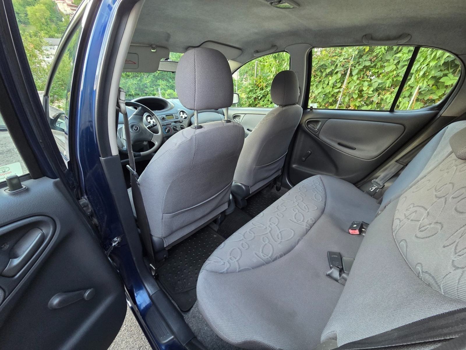 Toyota Yaris 1.3 .VVT-I, fotografija 10