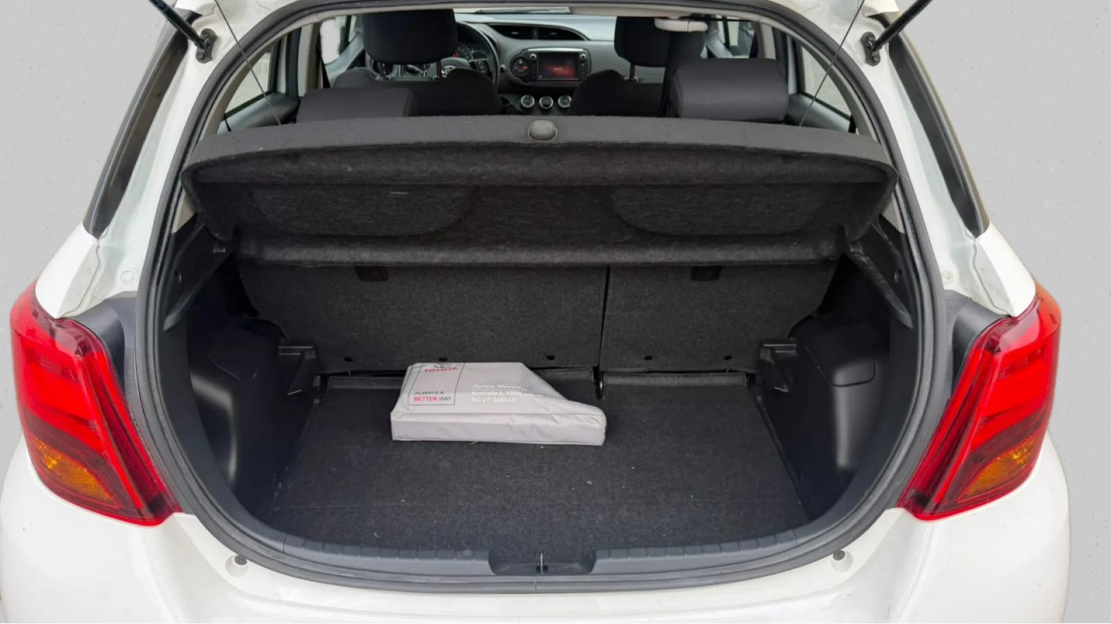 TOYOTA YARIS 1.33 VVT-i SPORT, fotografija 16