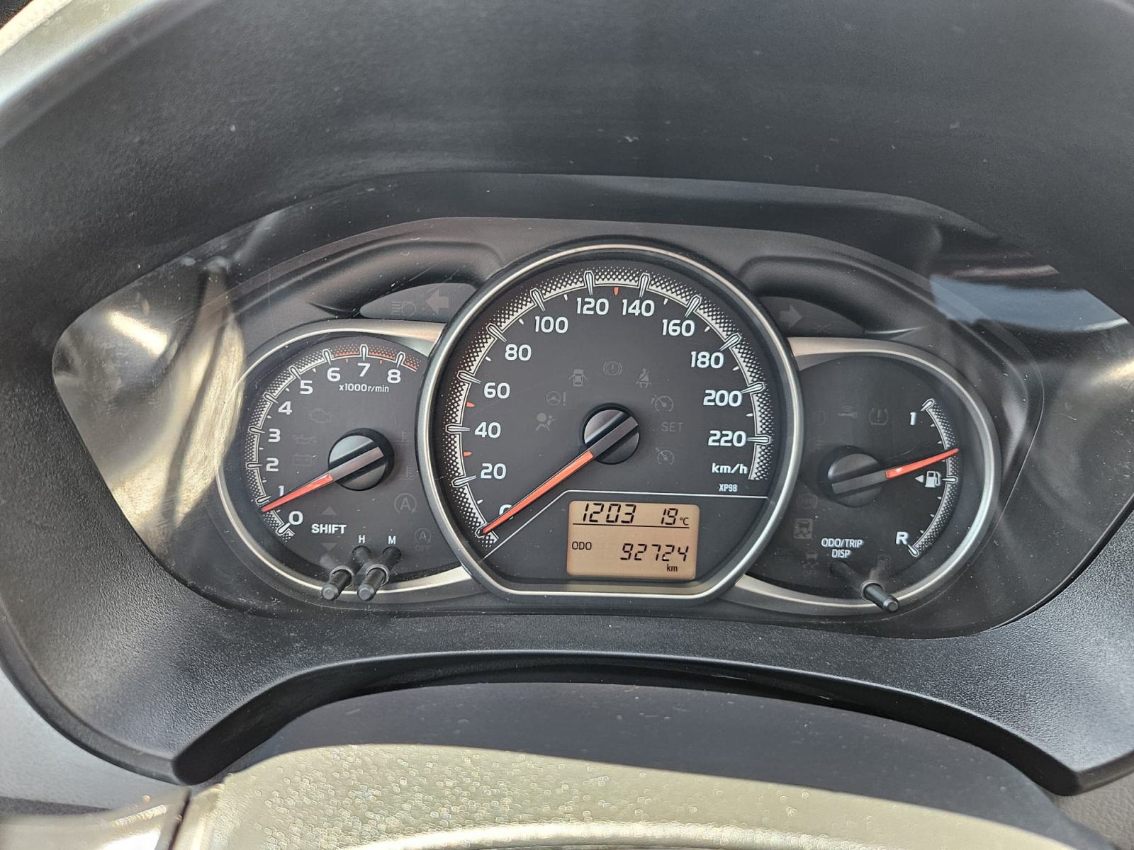 Toyota Yaris 1,33 VVT-i STRAŽNJA KAMERA,KLIMA,MFV,ALUMINIJSKI NAPLACI., fotografija 8