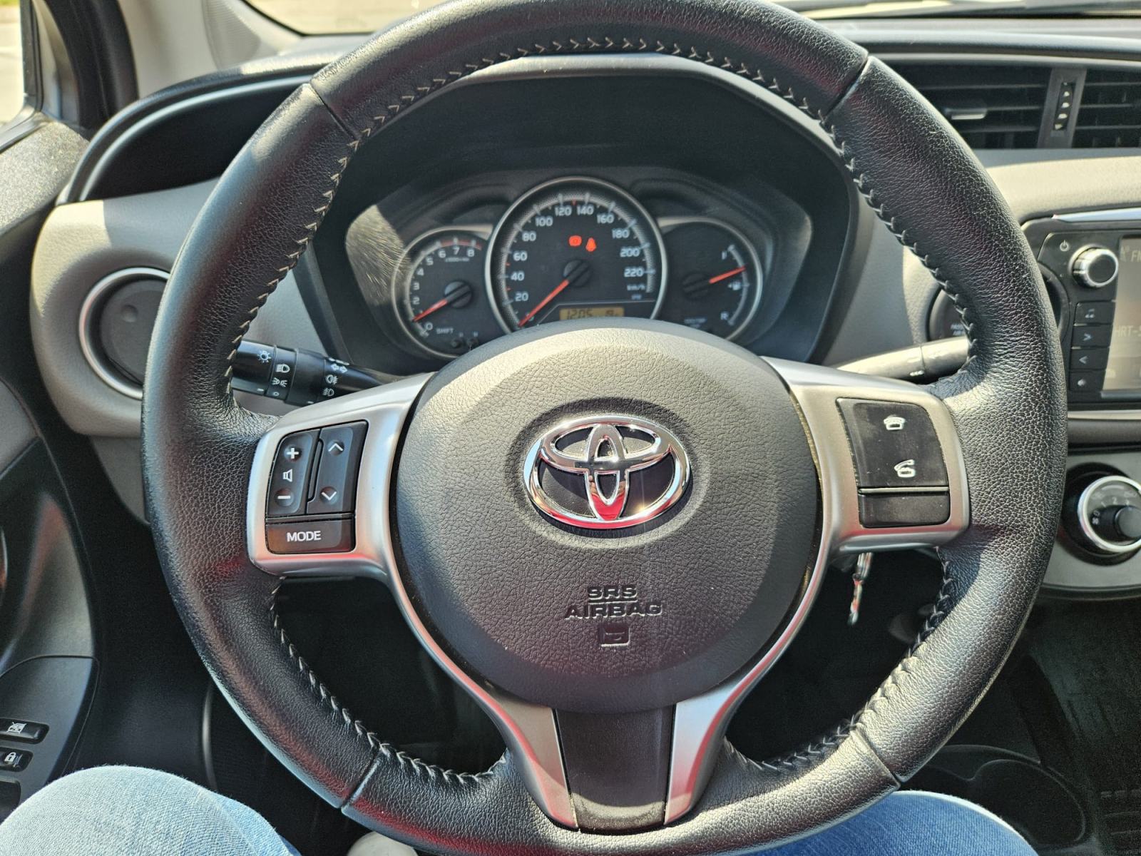 Toyota Yaris 1,33 VVT-i STRAŽNJA KAMERA,KLIMA,MFV,ALUMINIJSKI NAPLACI., fotografija 10