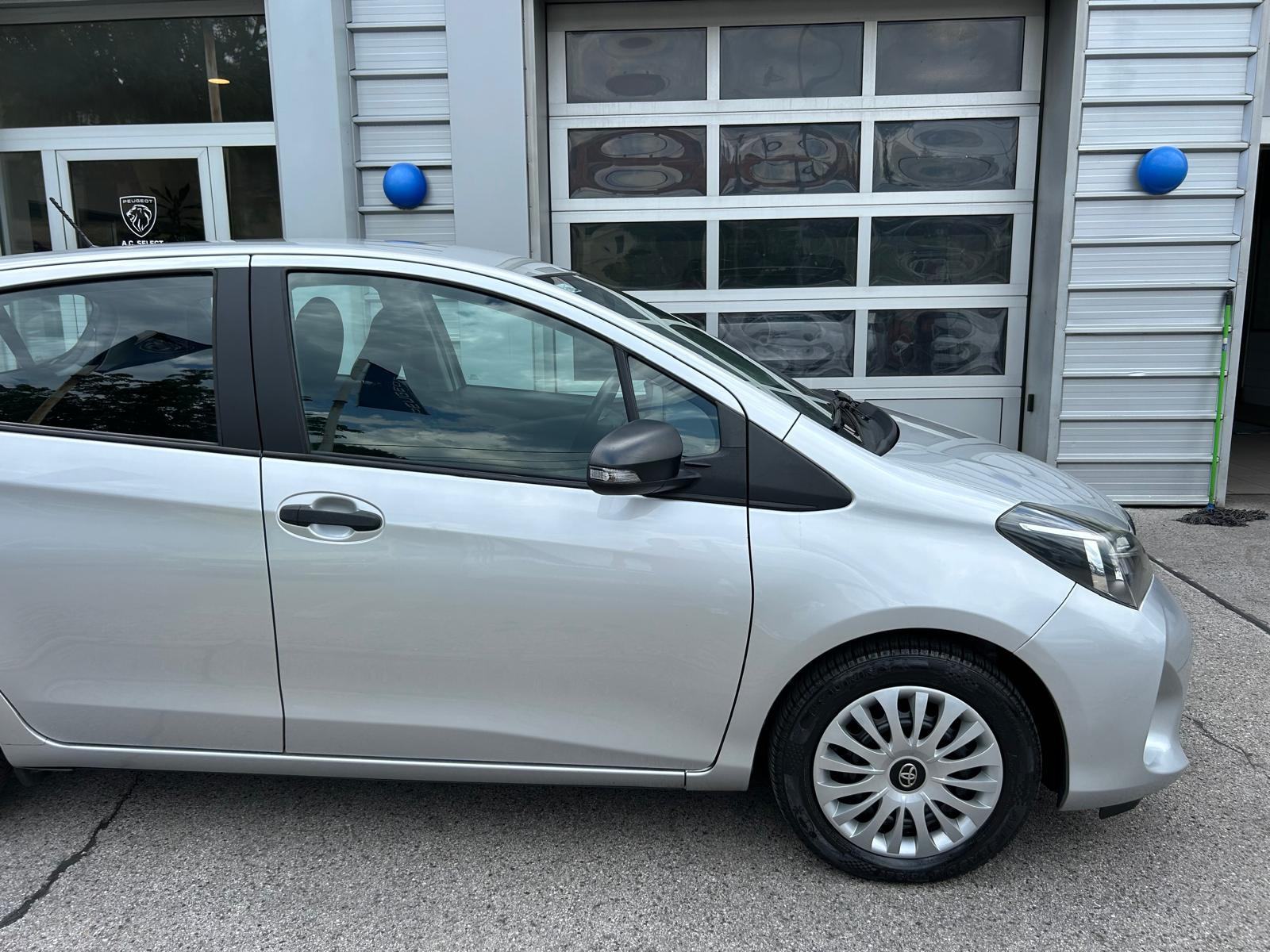 Toyota Yaris 1,4 D-4D 140.000km - SERVISNA - GARANCIJA - REG.1.GOD. !!, fotografija 4