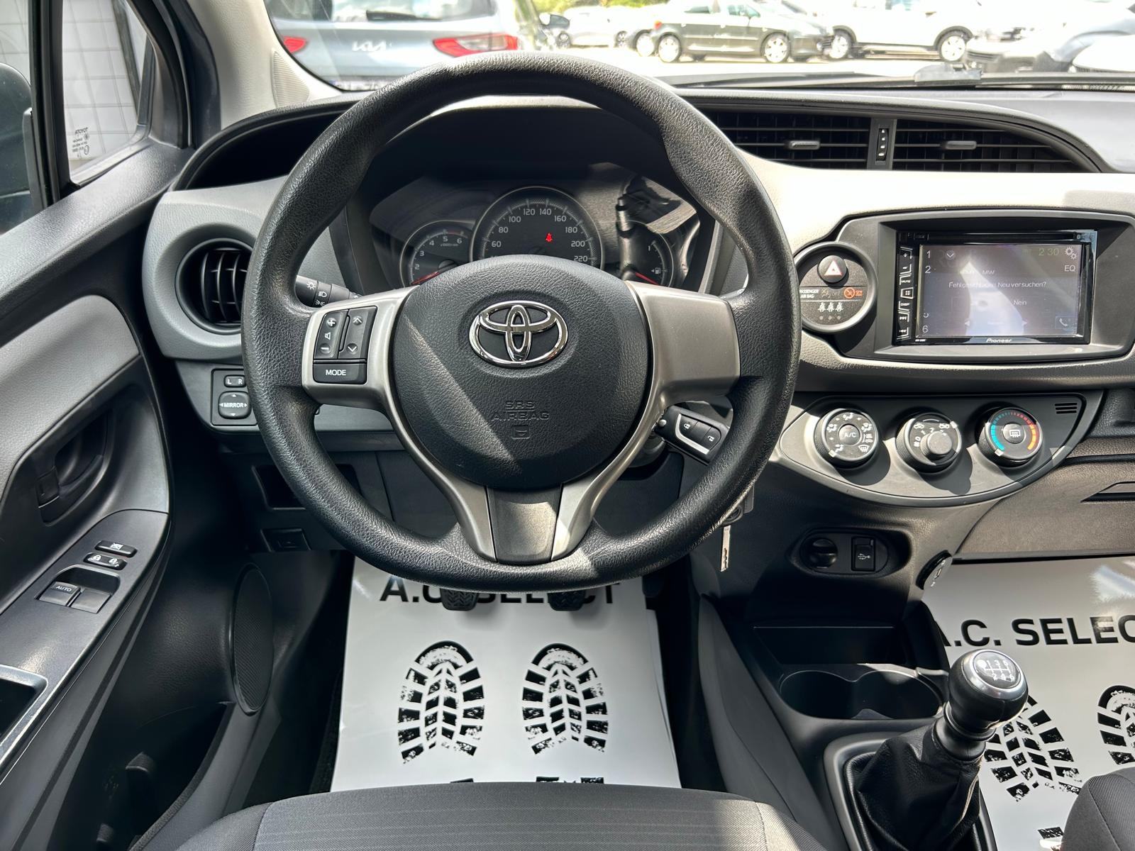 Toyota Yaris 1,4 D-4D 140.000km - SERVISNA - GARANCIJA - REG.1.GOD. !!, fotografija 10