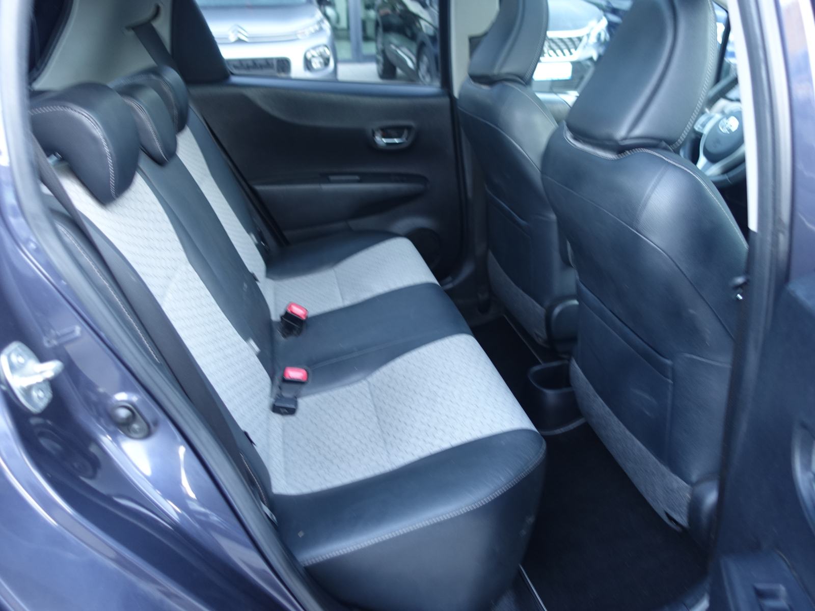 Toyota Yaris 1,4 D-4D / JAMSTVO + REGISTRACIJA, fotografija 20