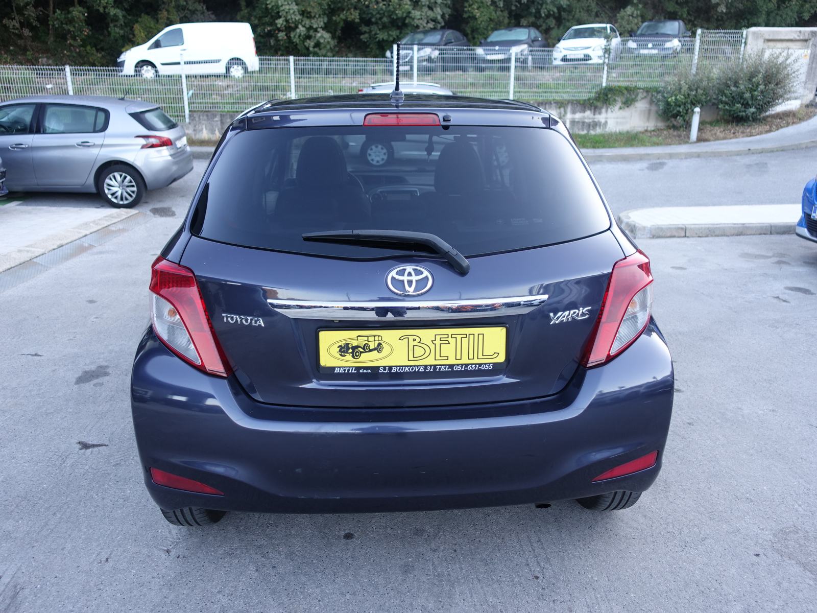 Toyota Yaris 1,4 D-4D / JAMSTVO + REGISTRACIJA, fotografija 4
