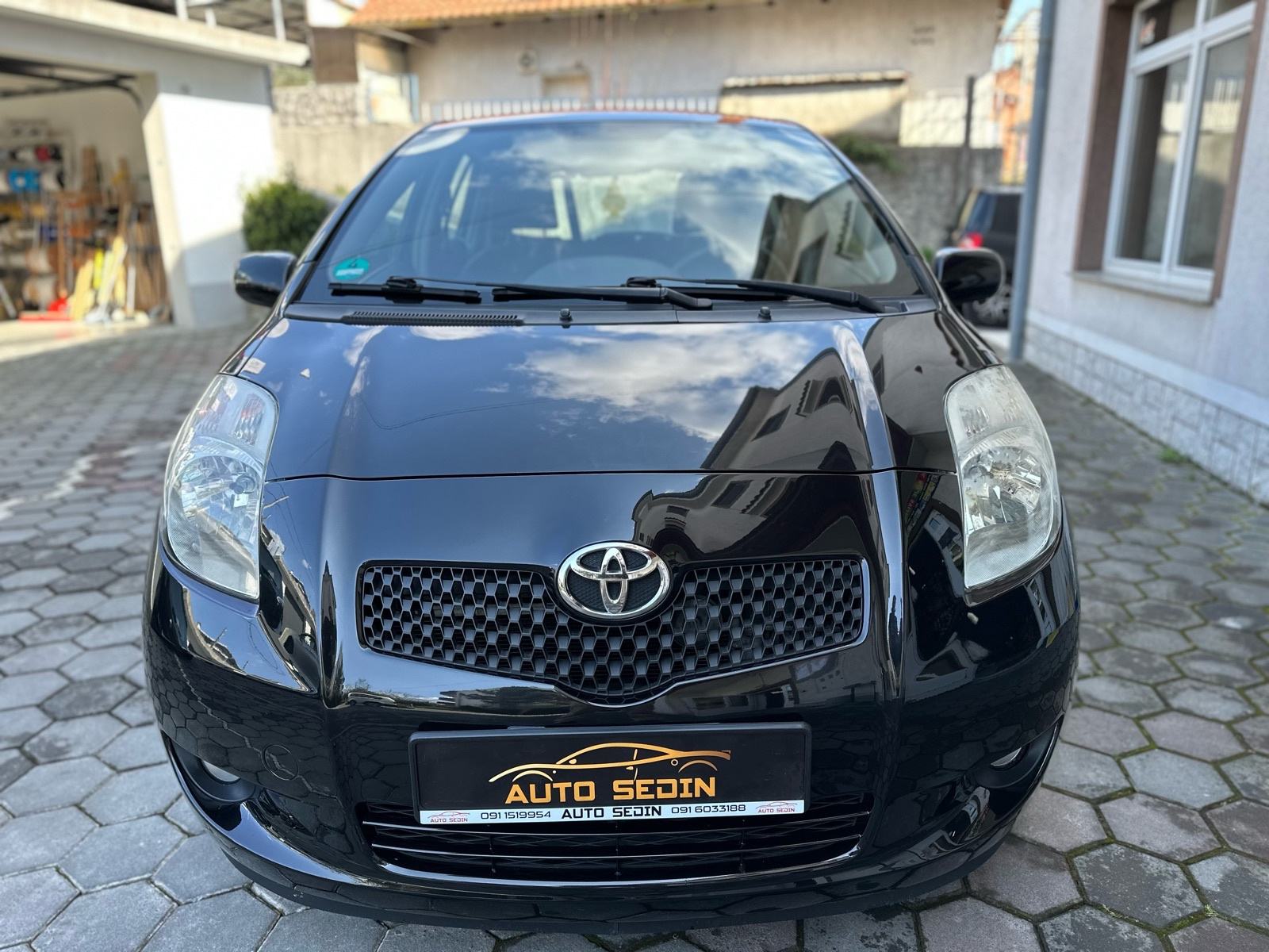 Toyota Yaris 1,4 D-4D MAGLENKE-KLIMA-SERVIS PRIJE ISPORUKE-GARANCIJA!!, fotografija 8