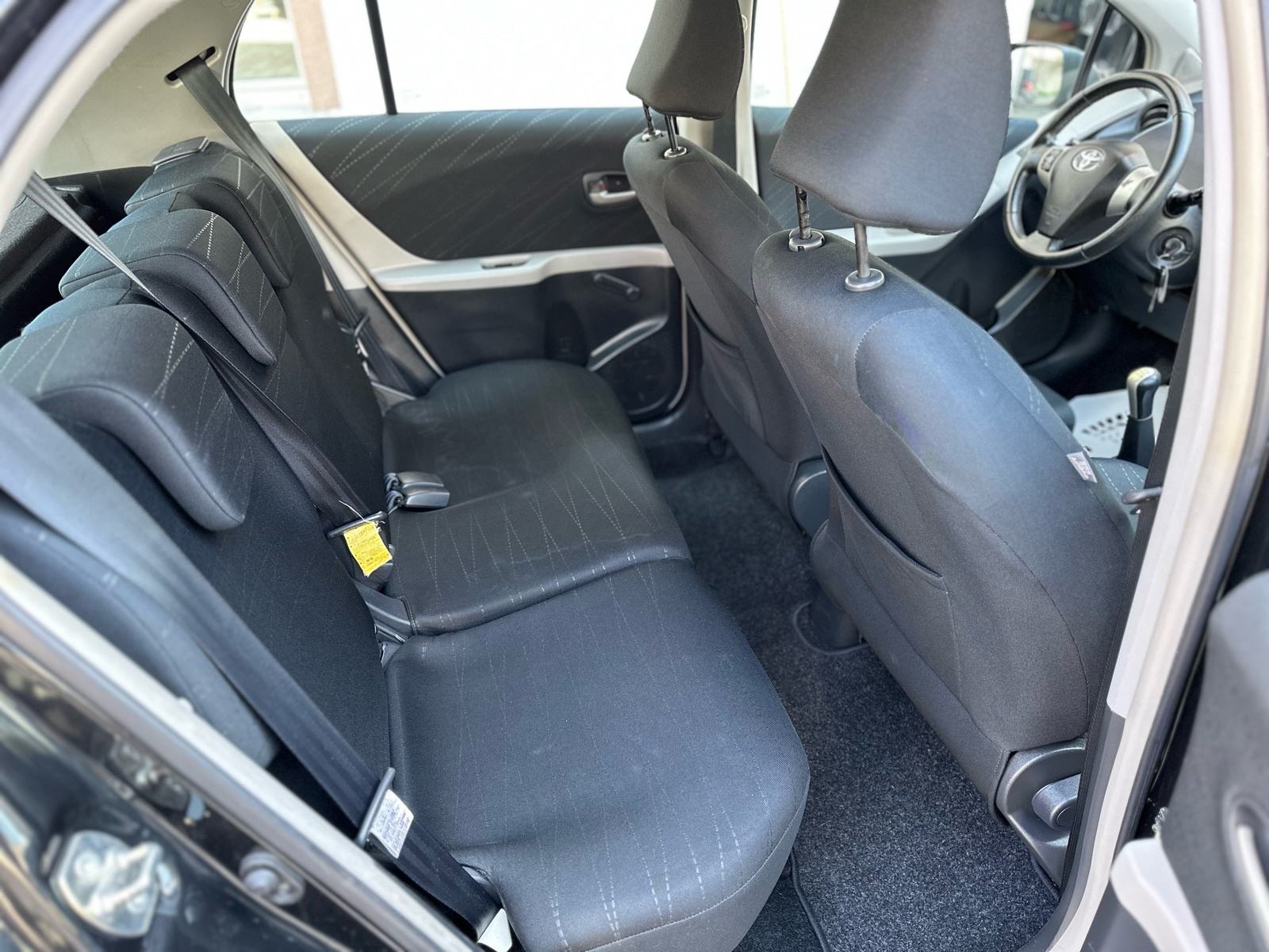 Toyota Yaris 1,4 D-4D MAGLENKE-KLIMA-SERVIS PRIJE ISPORUKE-GARANCIJA!!, fotografija 15
