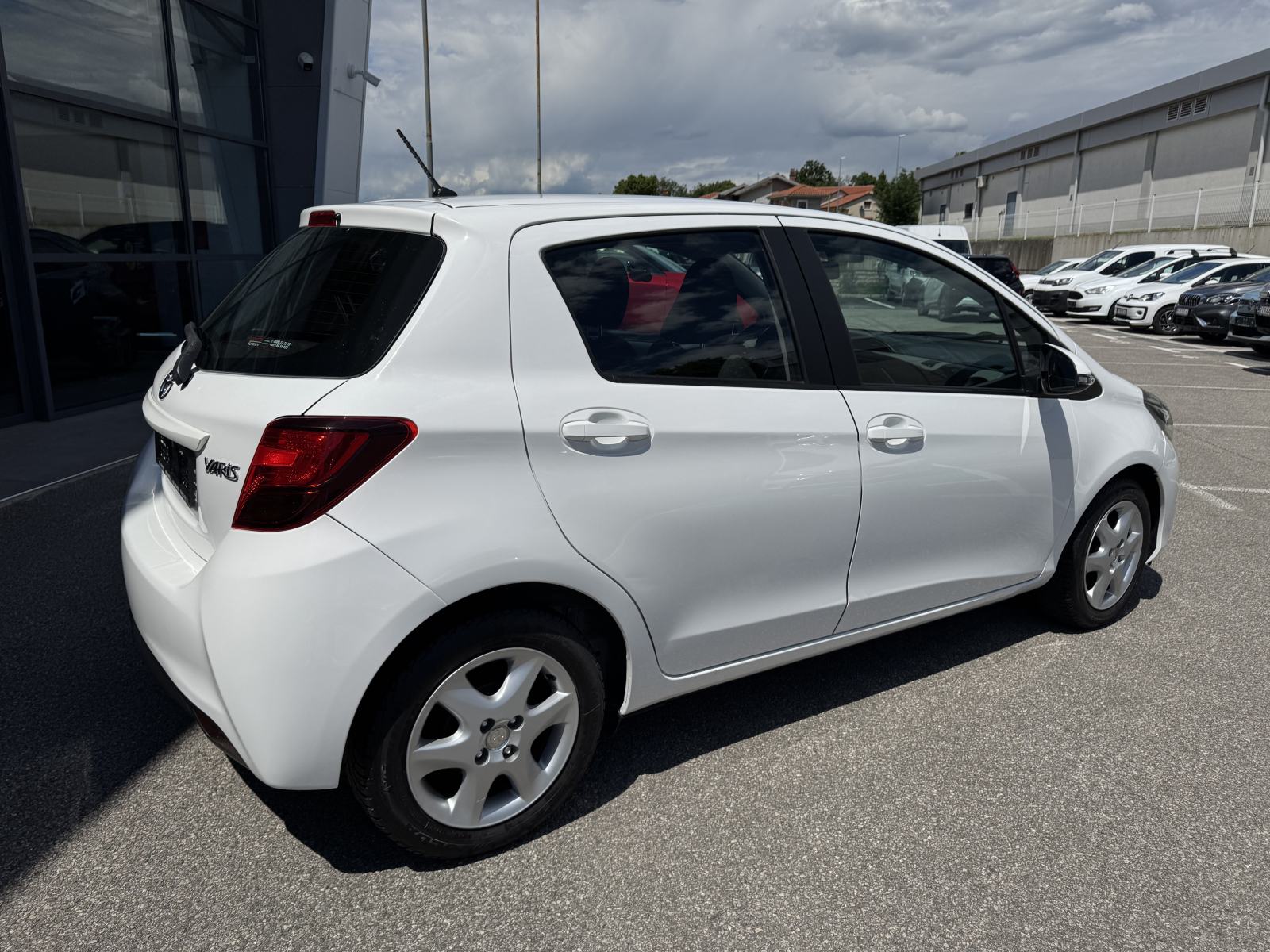 Toyota Yaris 1,4 D-4D...redovno održavan, nije uvoz, fotografija 3