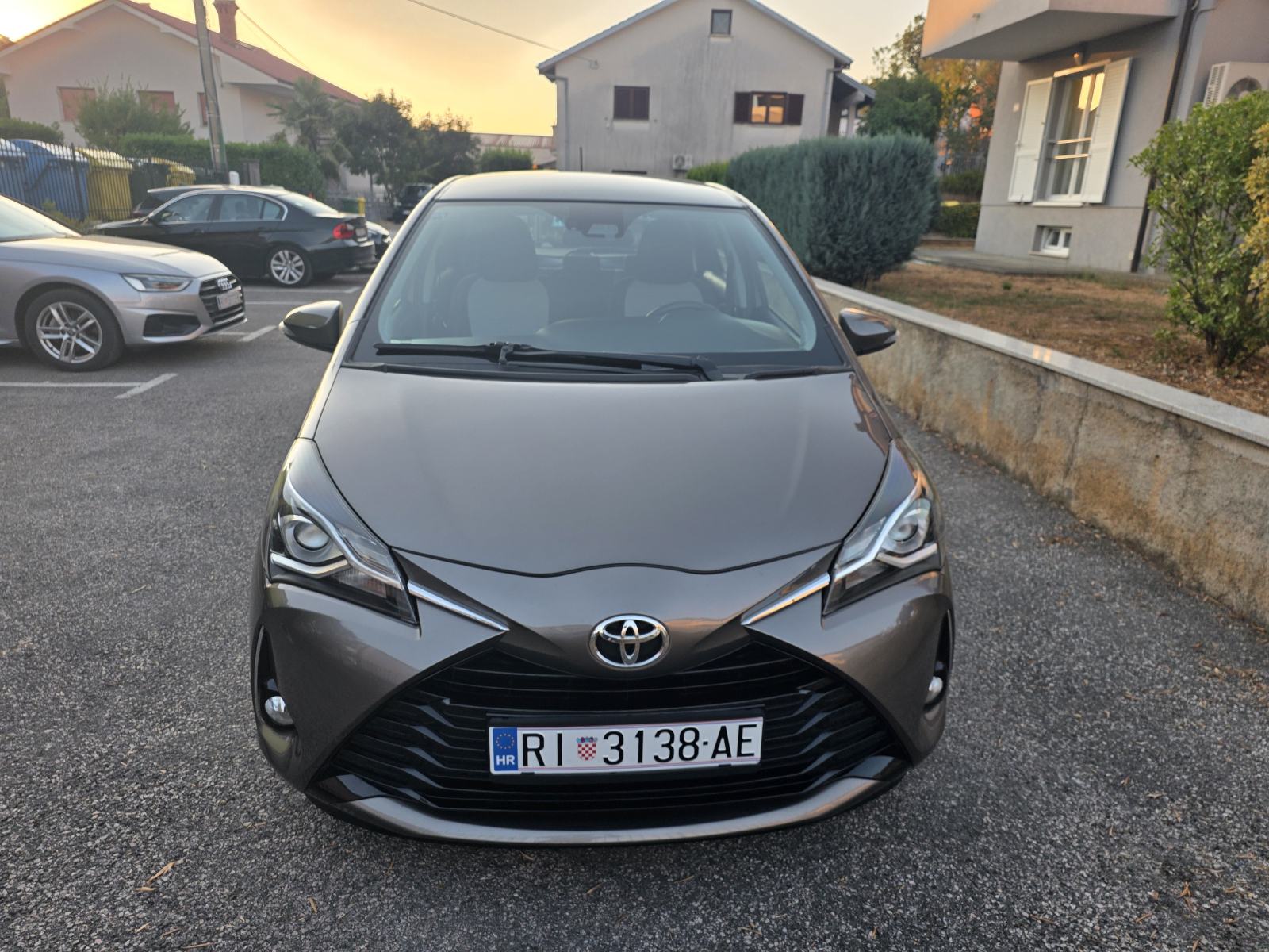 Toyota Yaris 1,4 D-4D ,Reg.08.27 ,Garancija 08.27 "PRILIKA", fotografija 3
