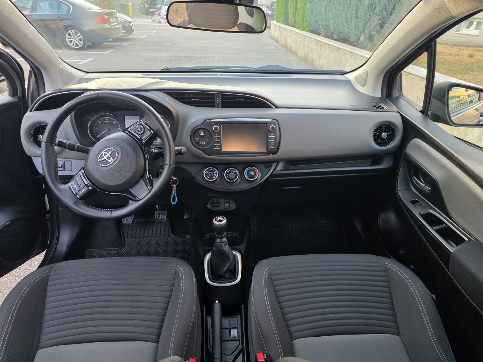 Toyota Yaris 1,4 D-4D ,Reg.08.27 ,Garancija 08.27 "PRILIKA", fotografija 9