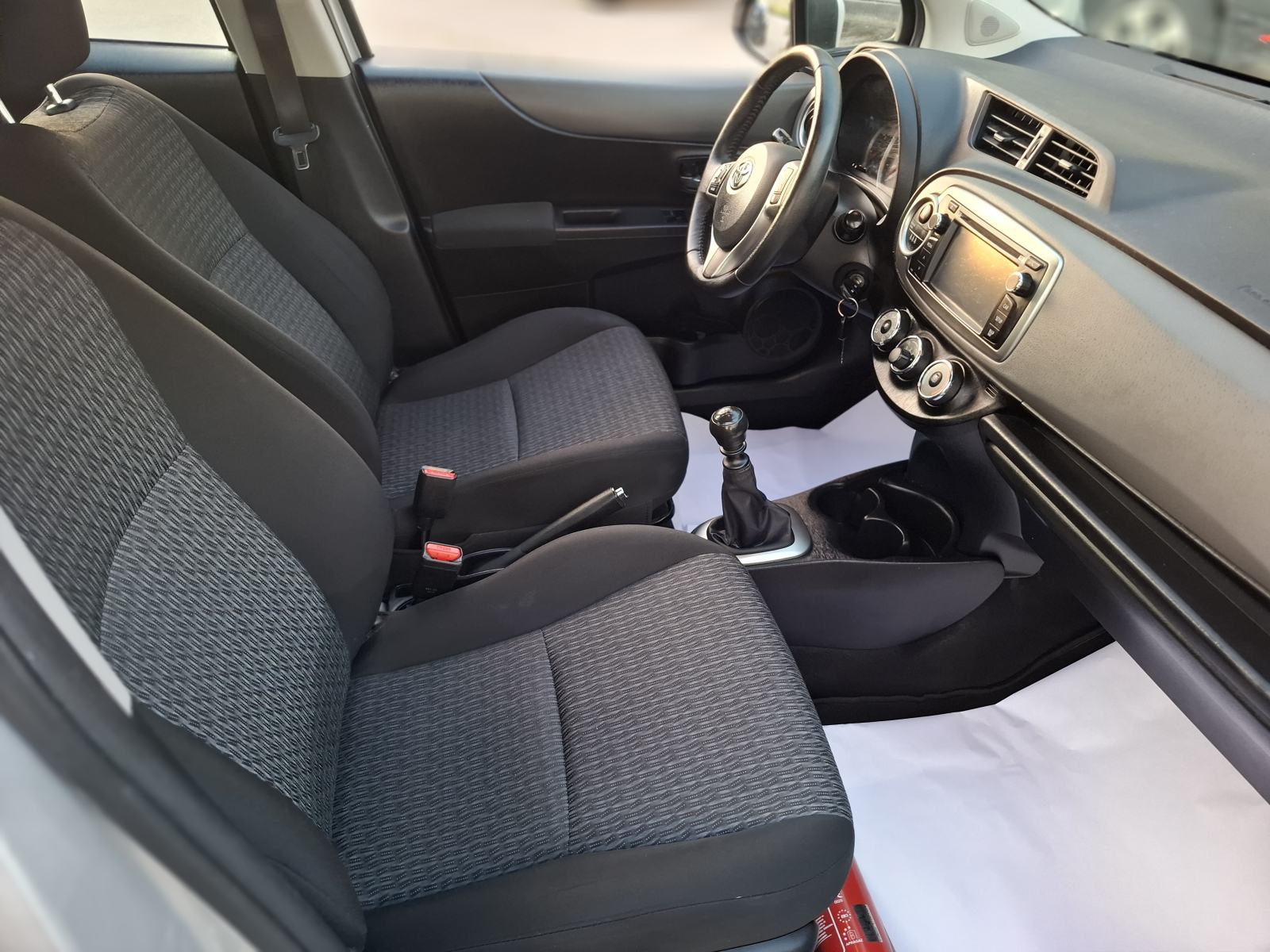 Toyota Yaris 1,4 D-4D, fotografija 15