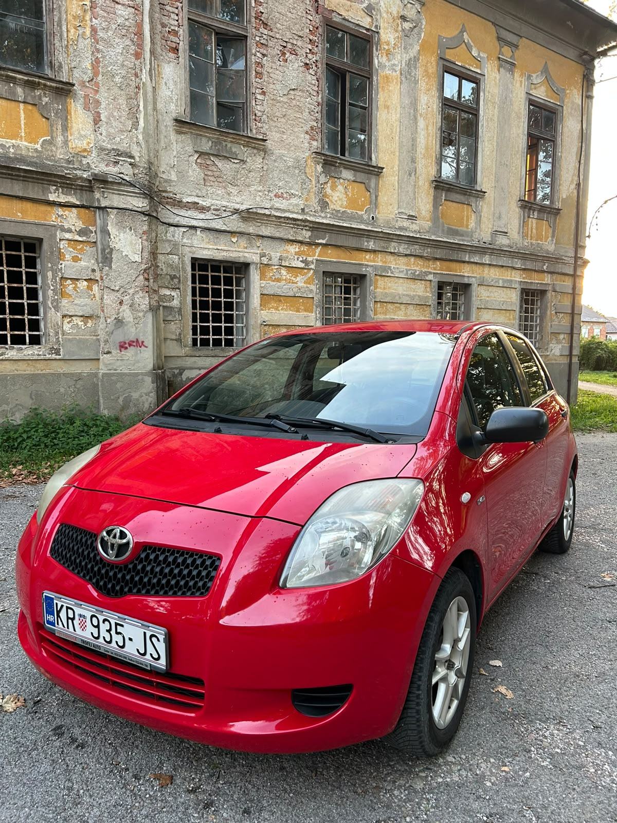 Toyota Yaris 1,4 D-4D, pogled izvana - slika 1