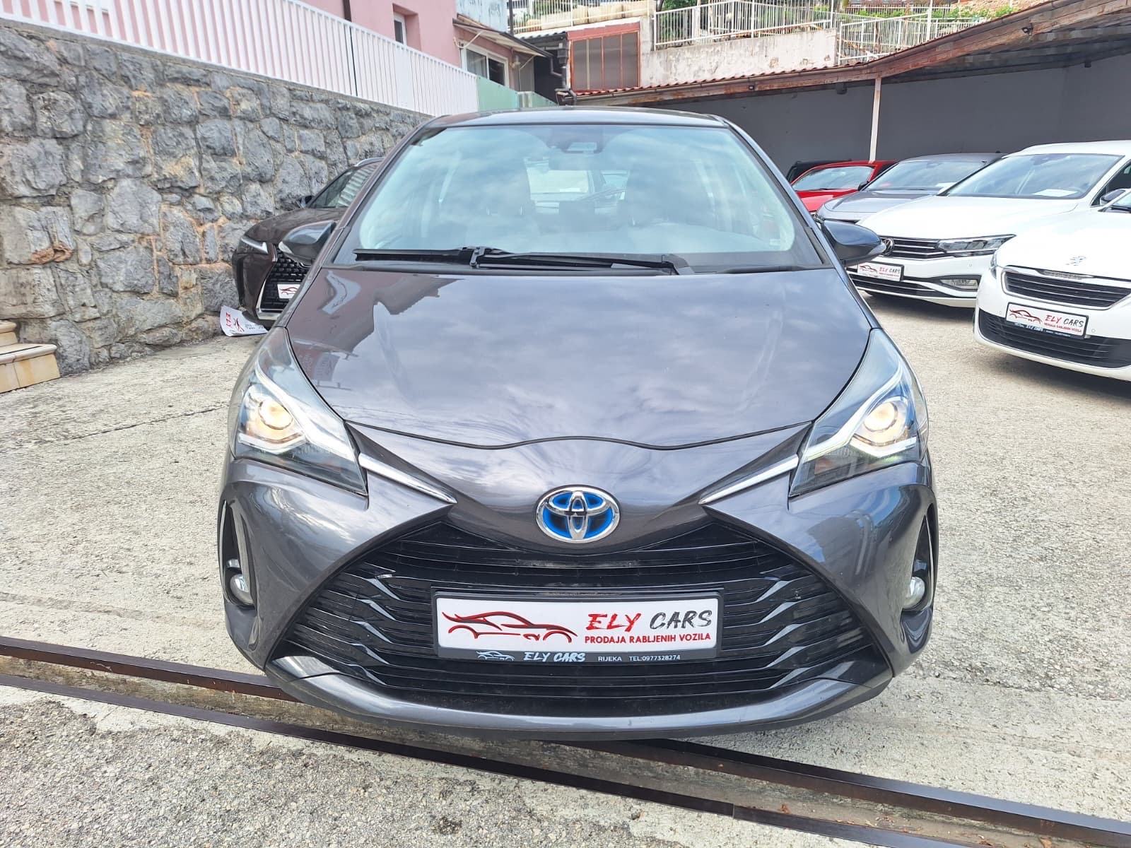Toyota Yaris 1,5 100 Ks (Hibridy)automatik PARKING KAMERA‼️AKCIJA 500e, fotografija 8