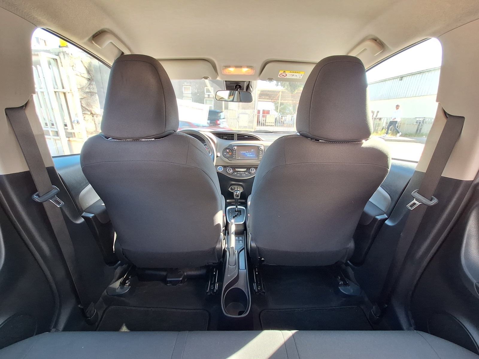 Toyota Yaris 1,5 100 Ks (Hibridy)automatik PARKING KAMERA‼️AKCIJA 500e, fotografija 20