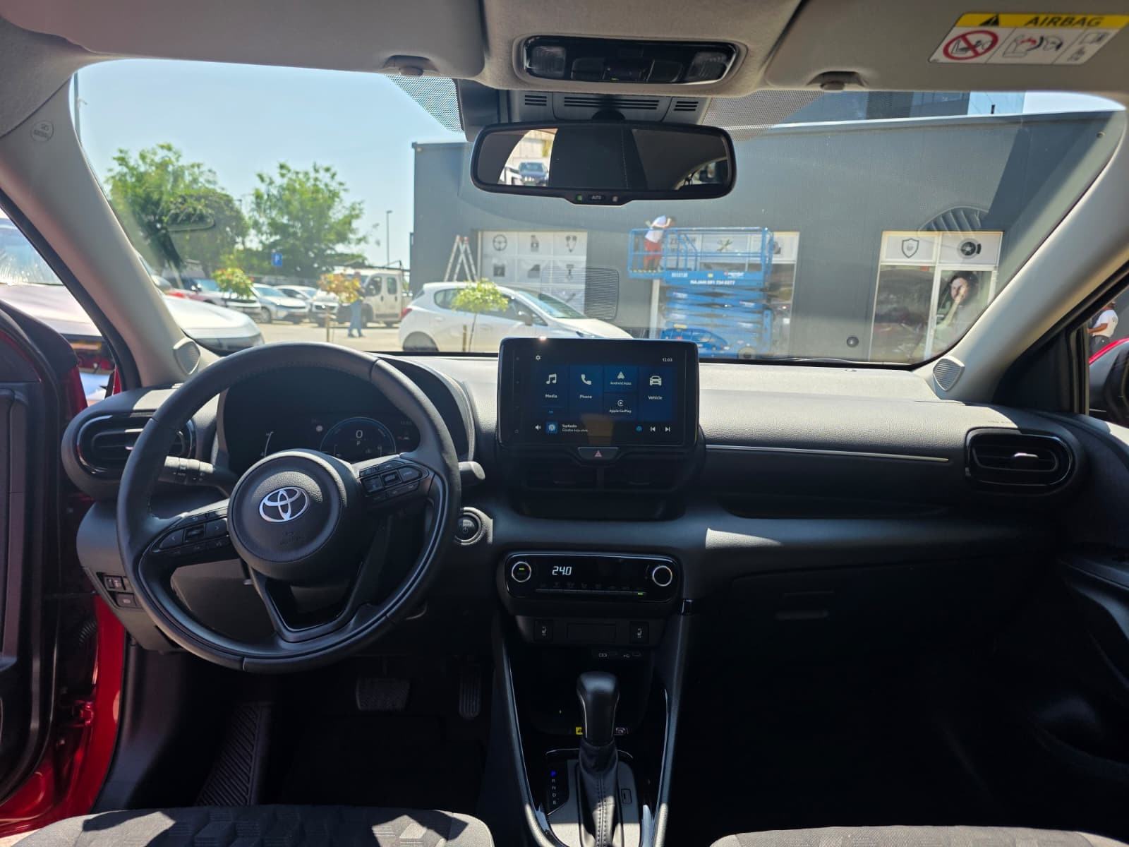 Toyota Yaris 1.5 Active Drive 68Kw - Provjerena rabljena vozila!, fotografija 8