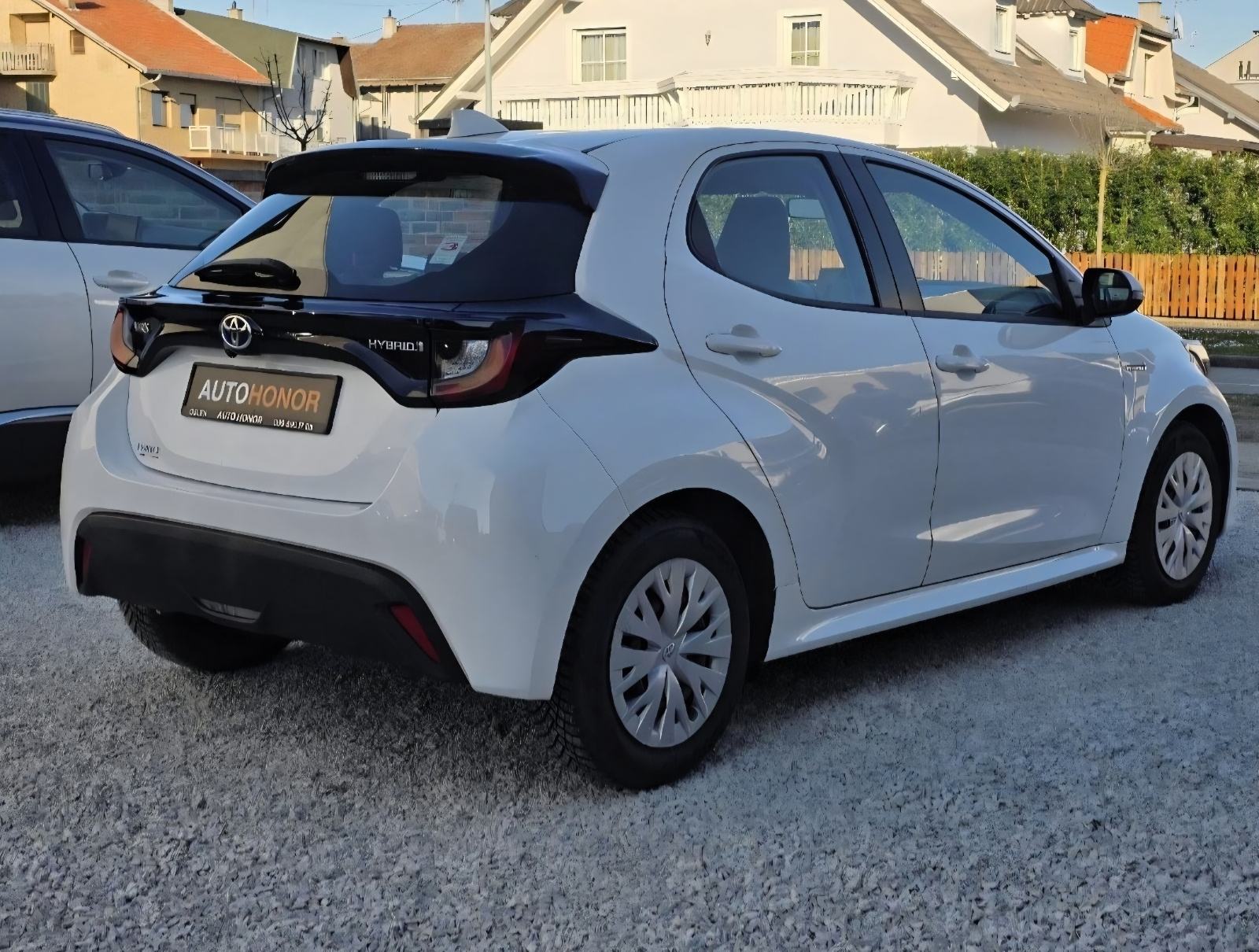 Toyota Yaris Hybrid 1,5 Automatik Reg 9/2026 Tvorničko jamstvo, fotografija 4