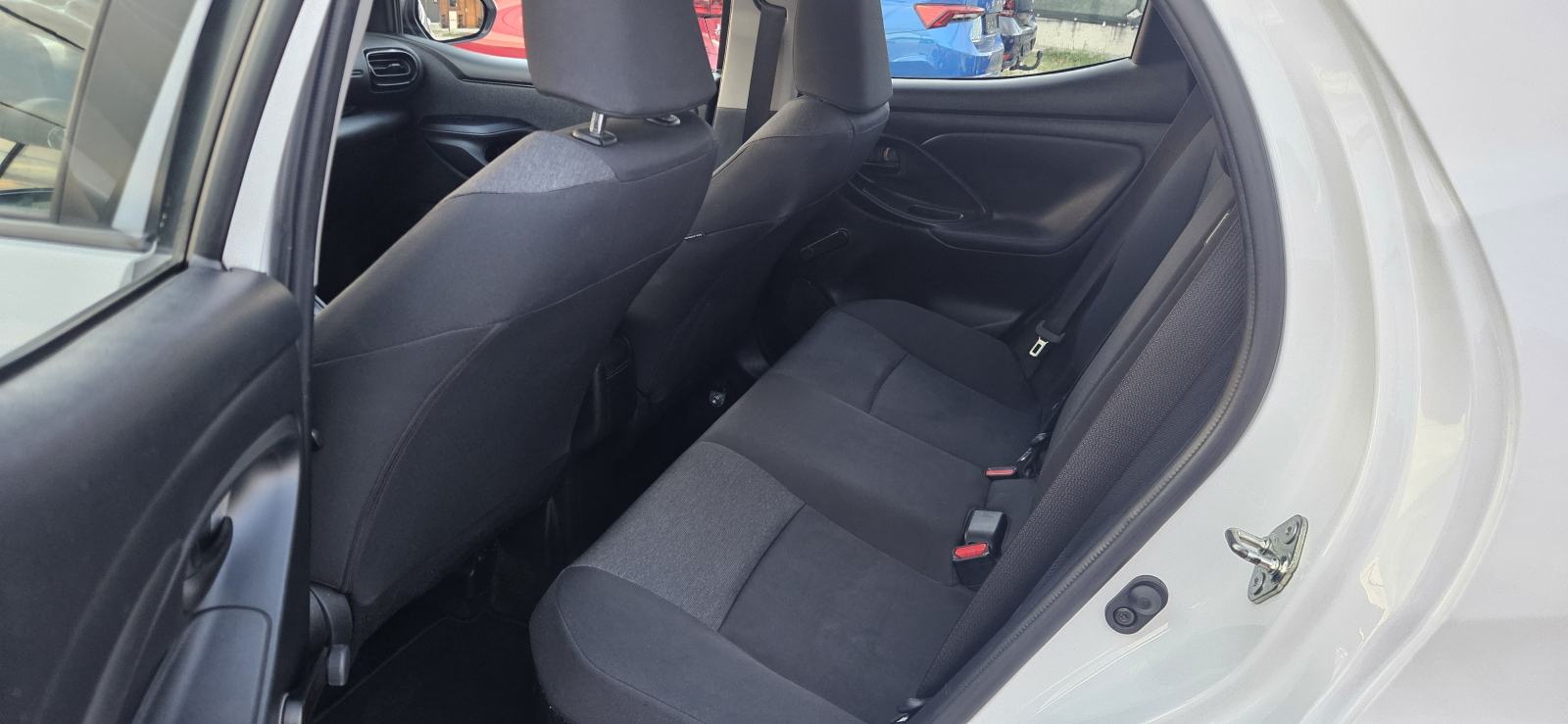 Toyota Yaris 1.5 Hybrid * Android * Apple * Automatik * Servis, fotografija 14