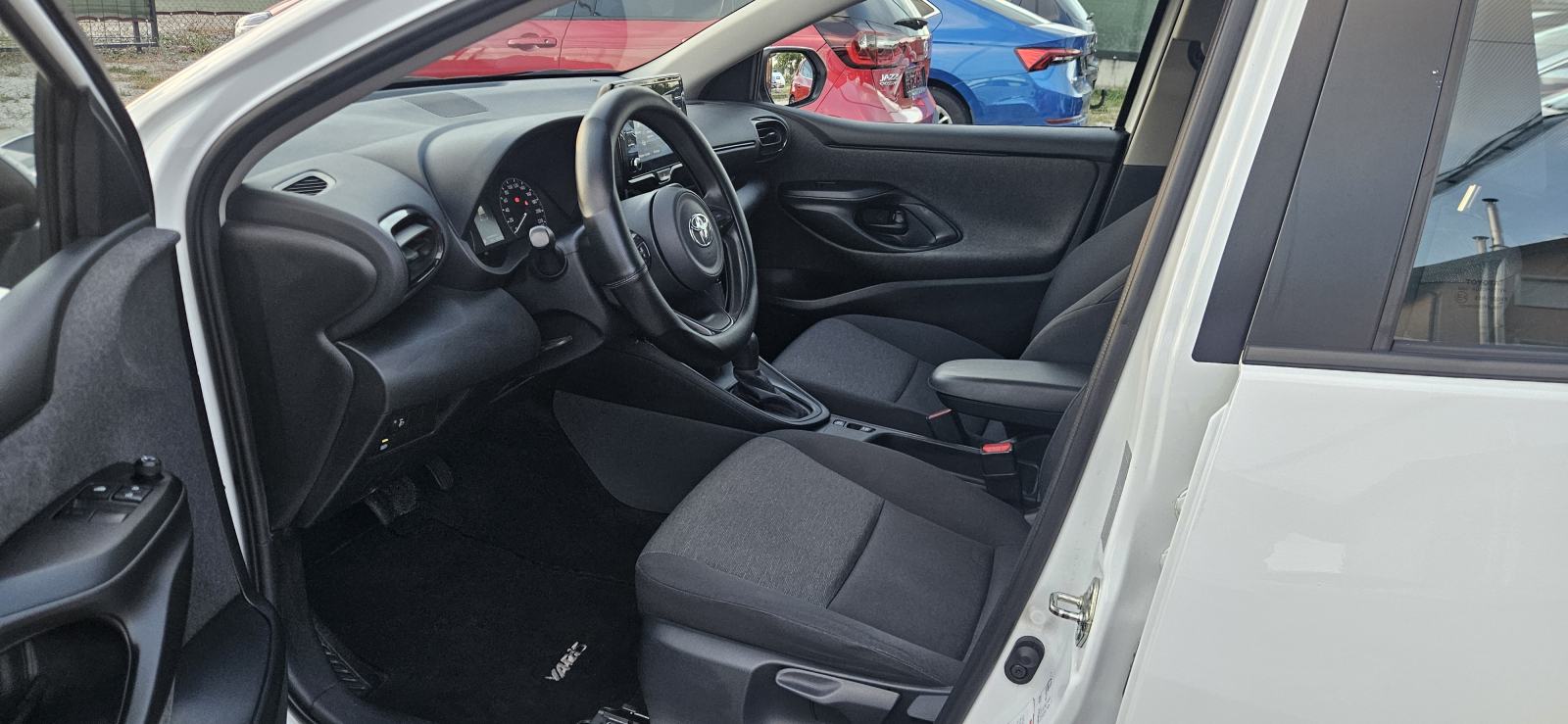 Toyota Yaris 1.5 Hybrid * Android * Apple * Automatik * Servis, fotografija 11