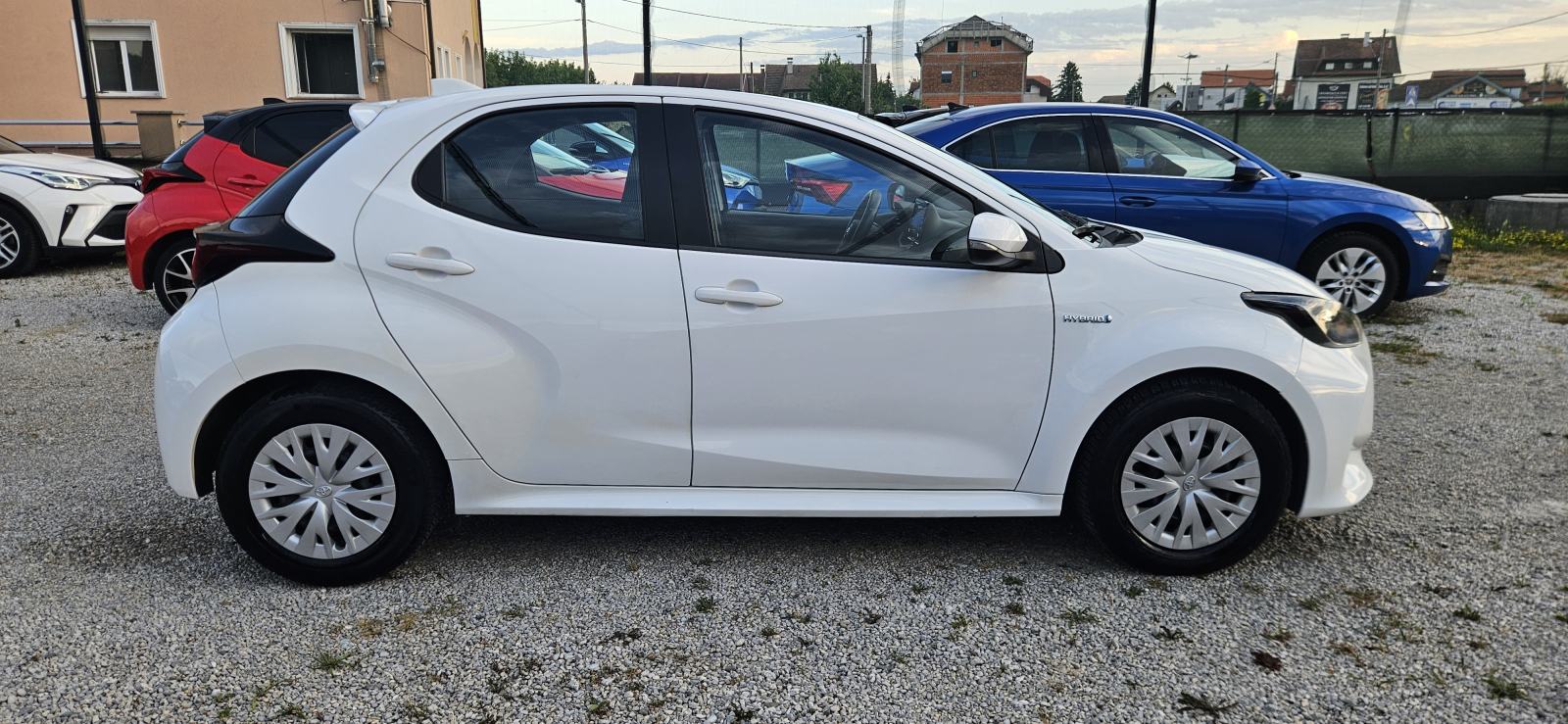Toyota Yaris 1.5 Hybrid * Android * Apple * Automatik * Servis, fotografija 4