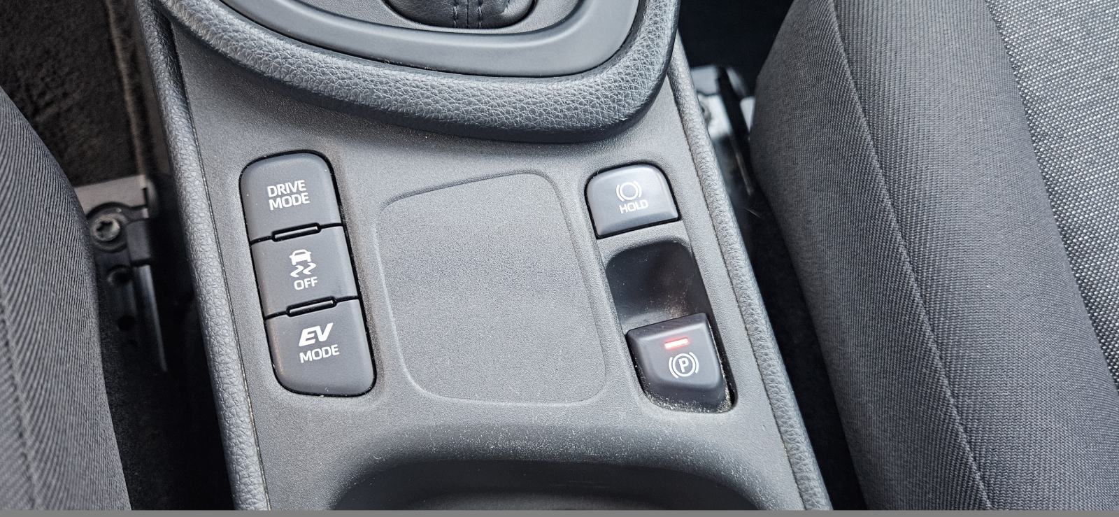 Toyota Yaris 1.5 Hybrid * Android * Apple * Automatik * Servis, fotografija 13