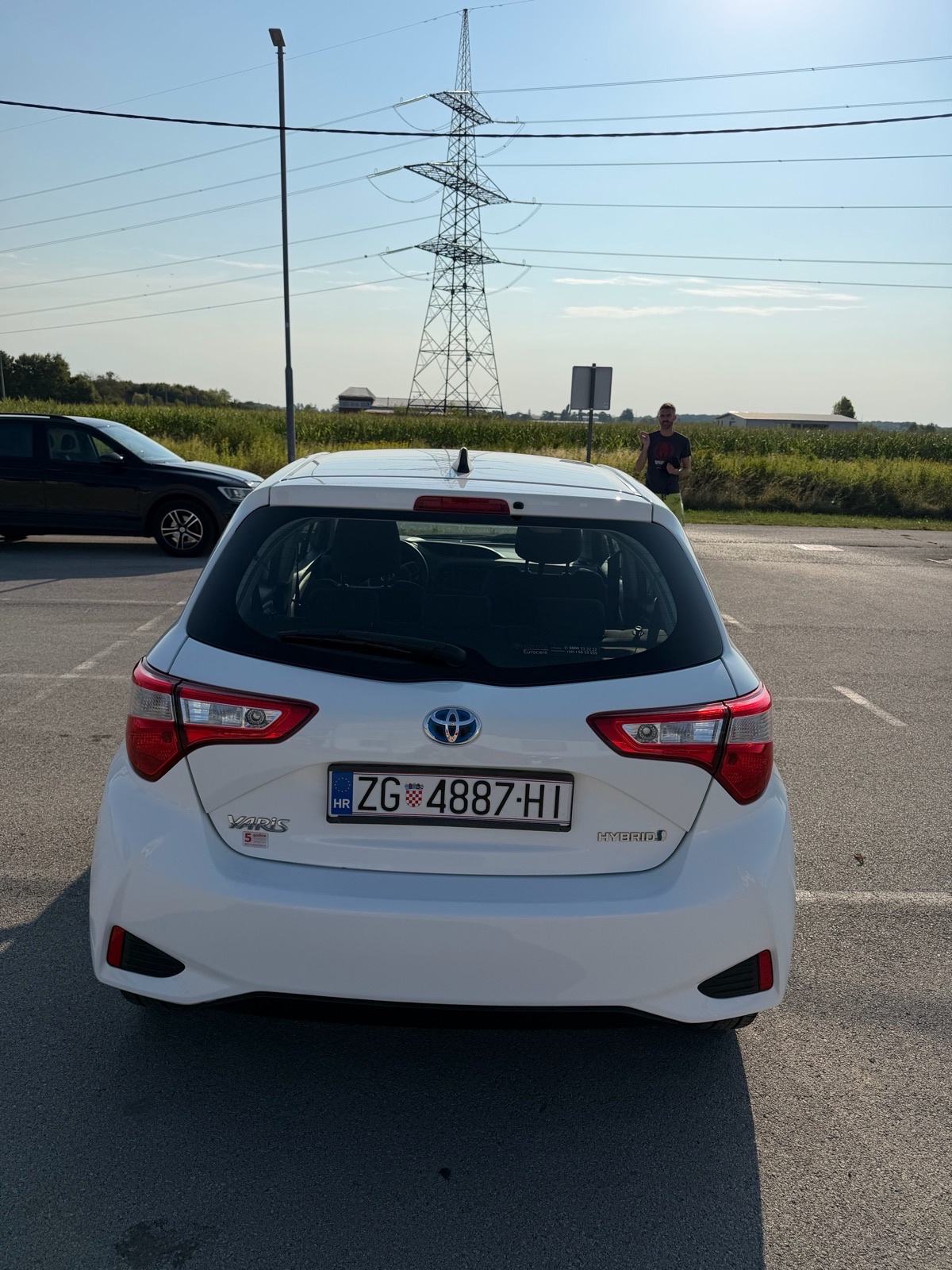 Toyota Yaris 1,5 automatik, fotografija 6