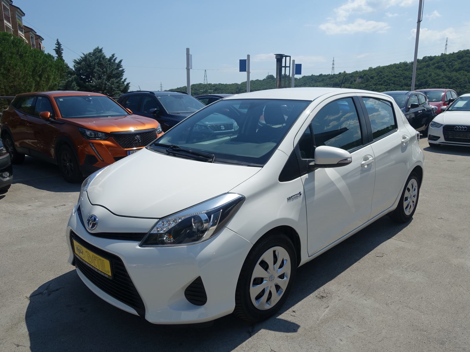 Toyota Yaris 1,5 Hybrid automatik / JAMSTVO + REGISTRACIJA, fotografija 7