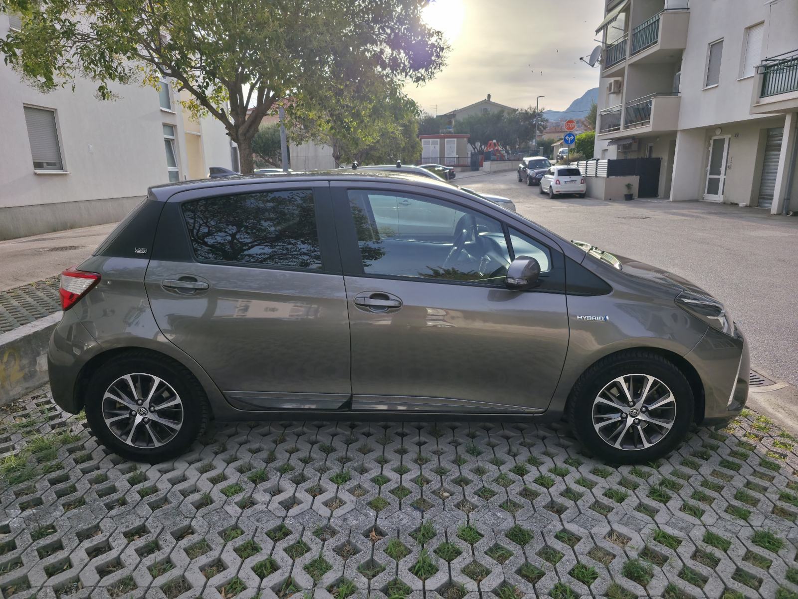 Toyota Yaris 1.5 Hybrid Trend Plus Y20, fotografija 5