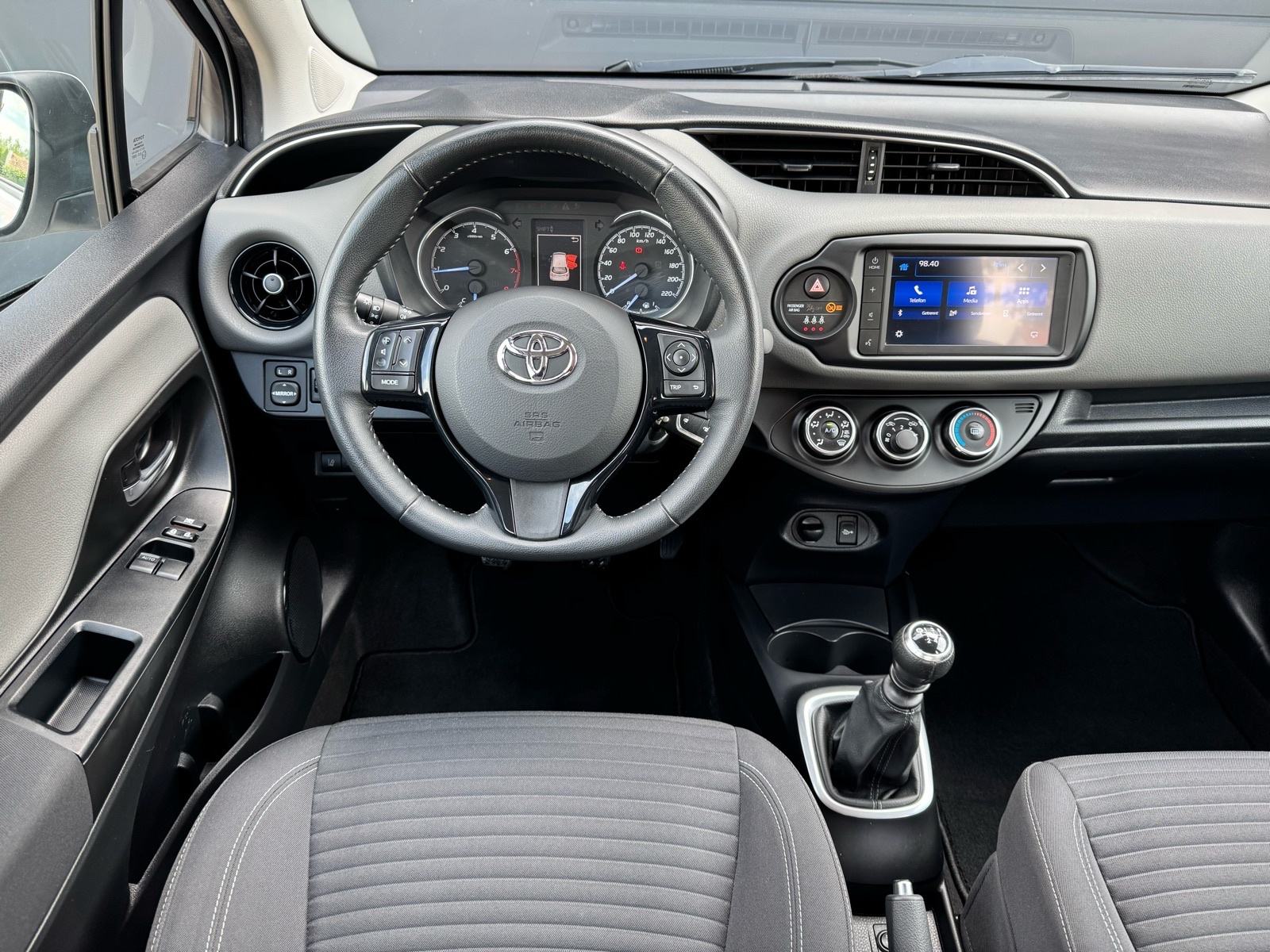 Toyota Yaris 1,5 - KAMERA, GR. SJEDALA, JAMSTVO, RATA 128e, fotografija 18
