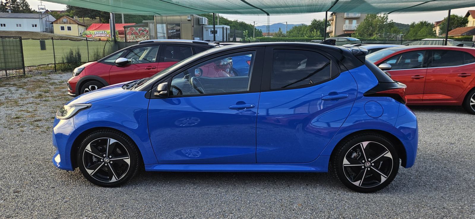 TOYOTA YARIS 1.5 HYBRID * PREMIERE * 96kWt * KAMERA * JBL* FULL OPREMA, fotografija 8
