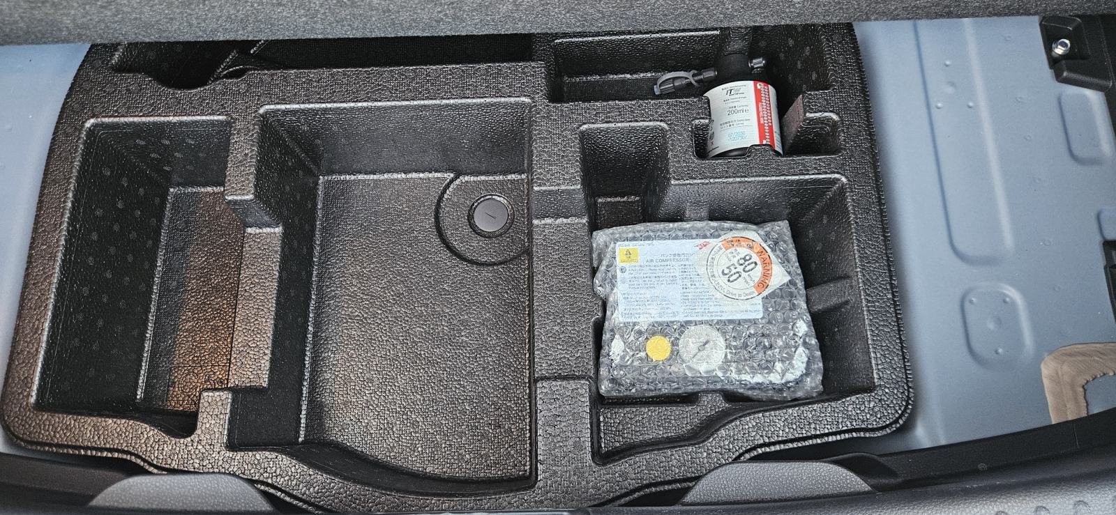 TOYOTA YARIS 1.5 HYBRID * PREMIERE * 96kWt * KAMERA * JBL* FULL OPREMA, fotografija 15