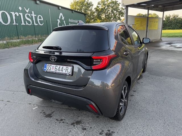 Toyota Yaris 1.5 VVT-i SOL | 2024. | 4.527 km | Jamstvo, fotografija 5