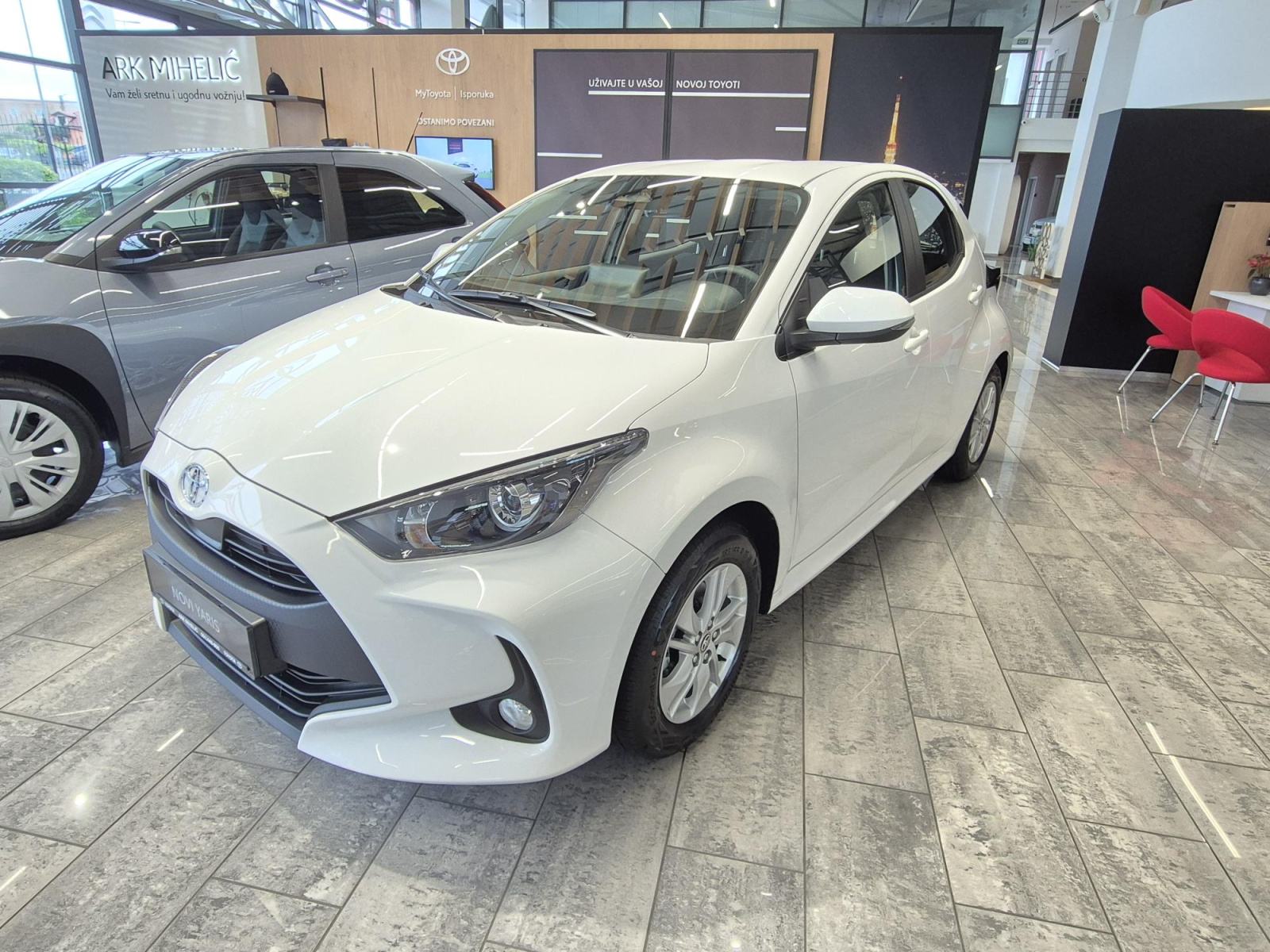 Toyota Yaris 1,5 Stella..niska km, jamstvo, top stanje