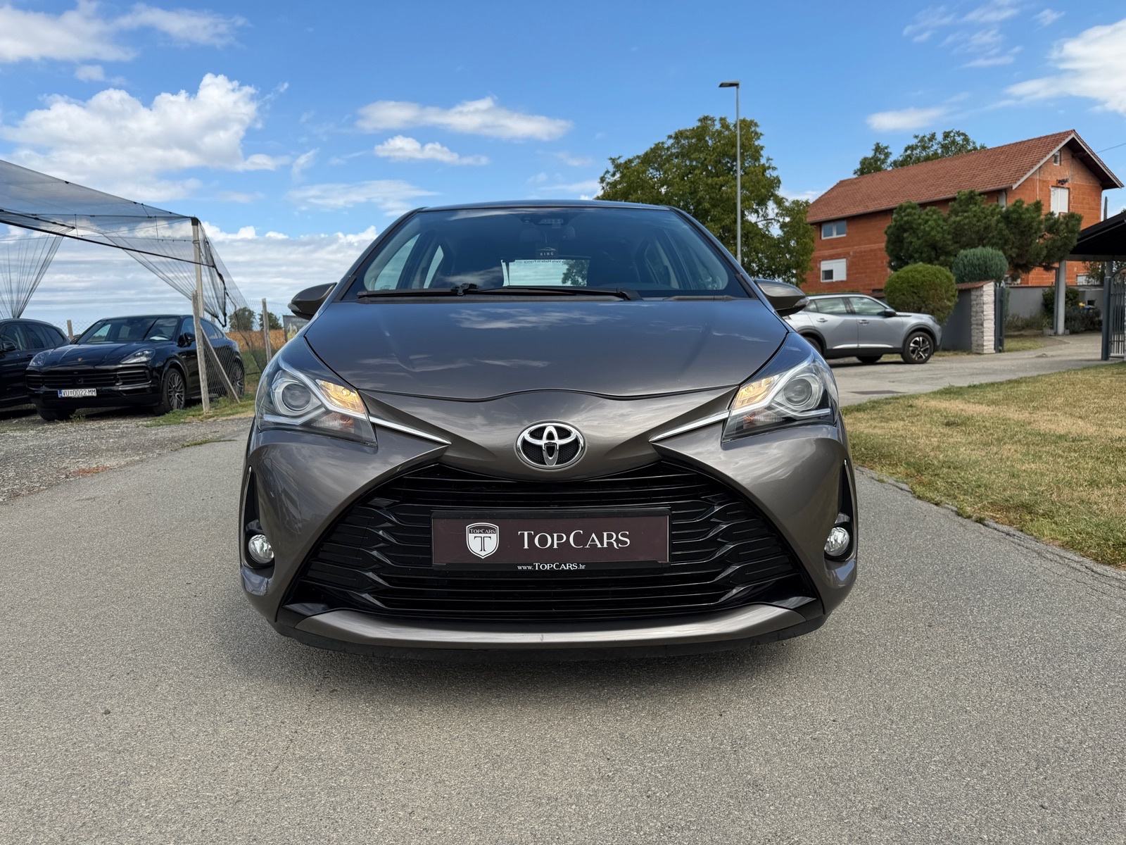 Toyota Yaris 1,5 VVT-i Auto klima, Kamera, Tempomat, servisna, fotografija 3
