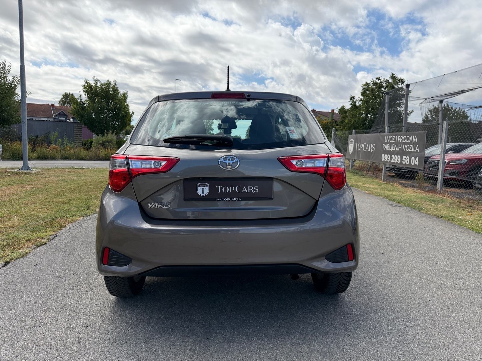 Toyota Yaris 1,5 VVT-i Auto klima, Kamera, Tempomat, servisna, fotografija 6
