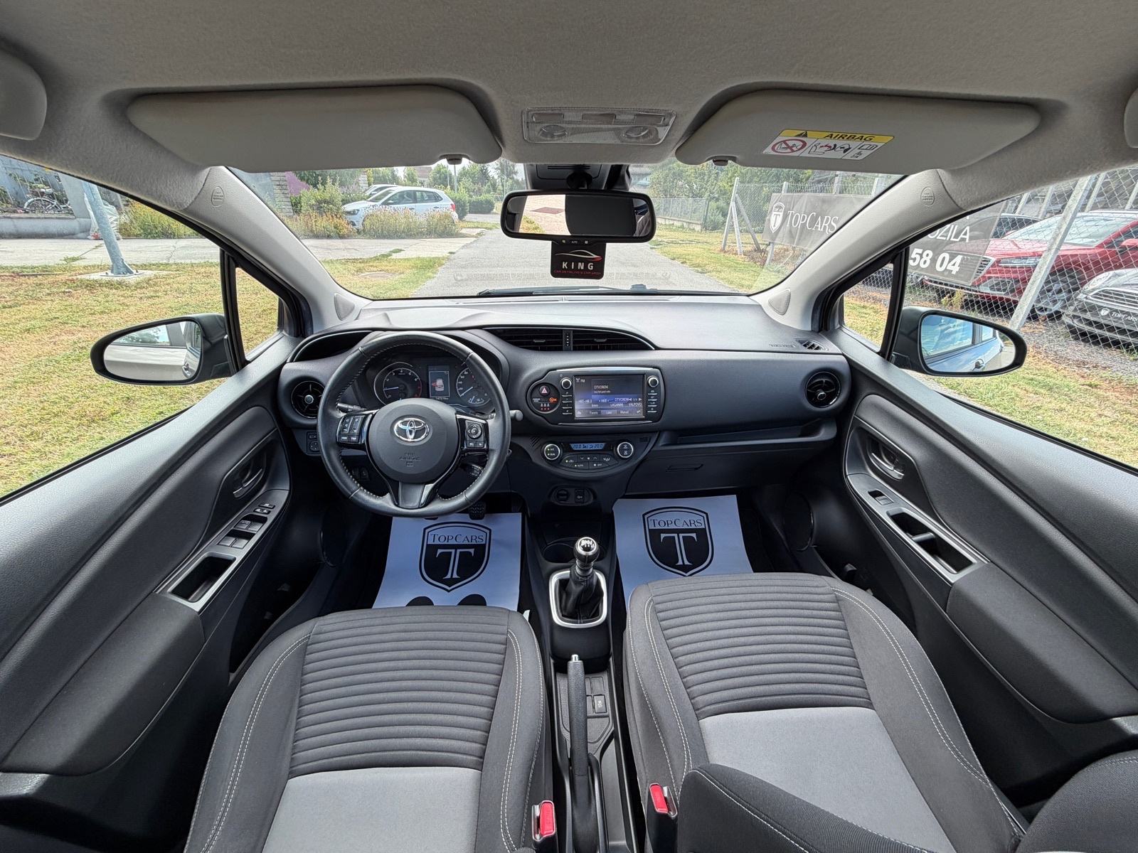 Toyota Yaris 1,5 VVT-i Auto klima, Kamera, Tempomat, servisna, fotografija 16