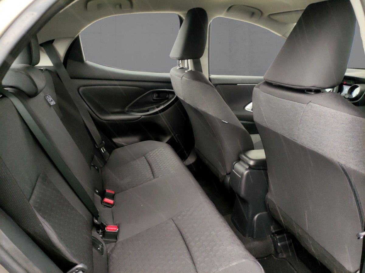 Toyota Yaris 1,5 VVT-i Hybrid 116KS ACC LED NAVI KAMERA APPLE ANDROID, fotografija 13