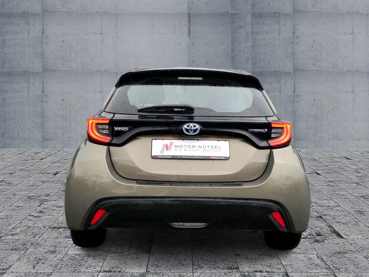 Toyota Yaris 1,5 VVT-i Hybrid 116KS ACC LED NAVI KAMERA APPLE ANDROID, fotografija 15