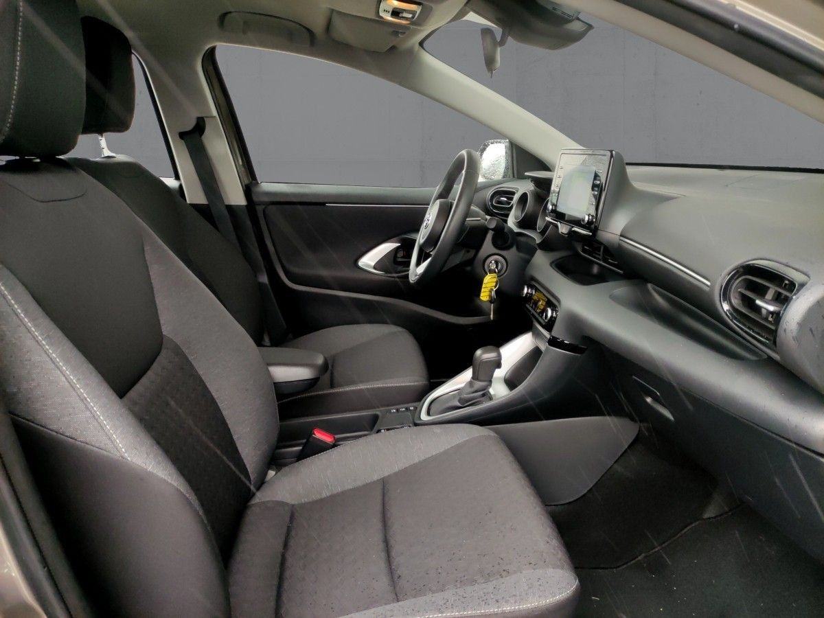Toyota Yaris 1,5 VVT-i Hybrid 116KS ACC LED NAVI KAMERA APPLE ANDROID, fotografija 12