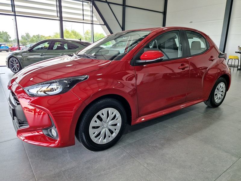 Toyota Yaris 1.5 VVT-iE Stella, fotografija 3