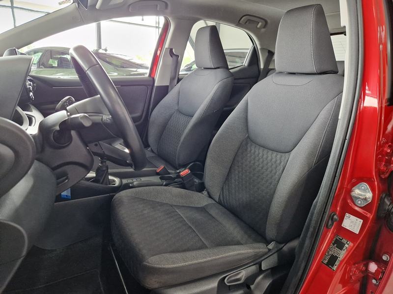 Toyota Yaris 1.5 VVT-iE Stella, fotografija 13