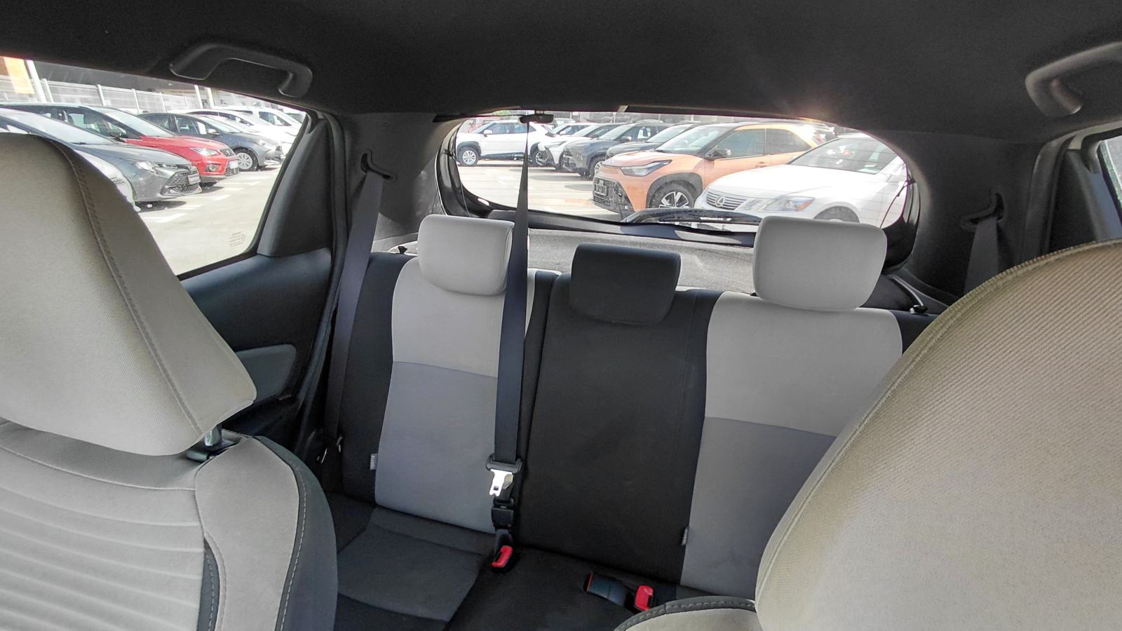 Toyota Yaris BITONE 1.3 VVT-i 100 KS, fotografija 10