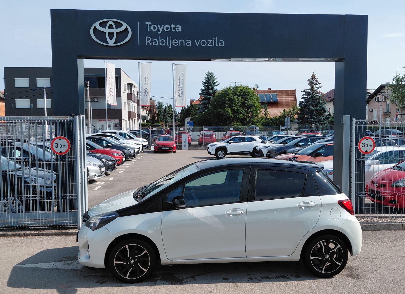 Toyota Yaris BITONE 1.3 VVT-i 100 KS, fotografija 7