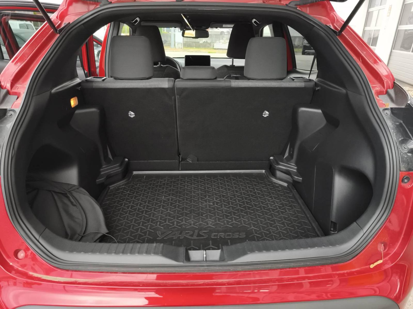 Toyota Yaris Cross 1.5 68kW - Provjerena rabljena vozila!, fotografija 11