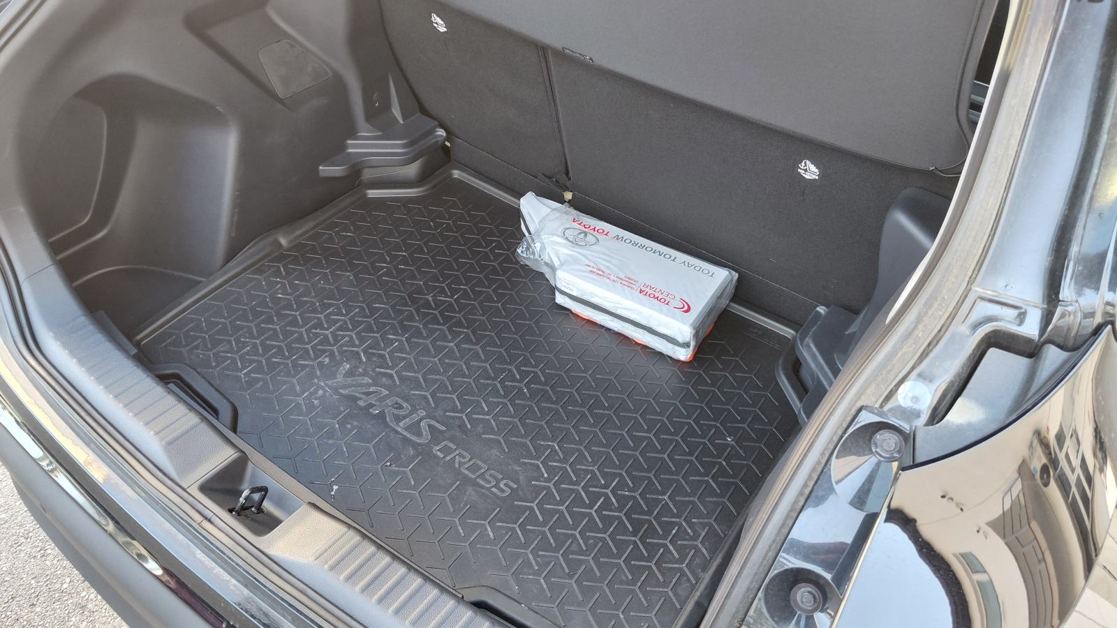 Toyota Yaris Cross 1.5 HEV COOL automatik, fotografija 19