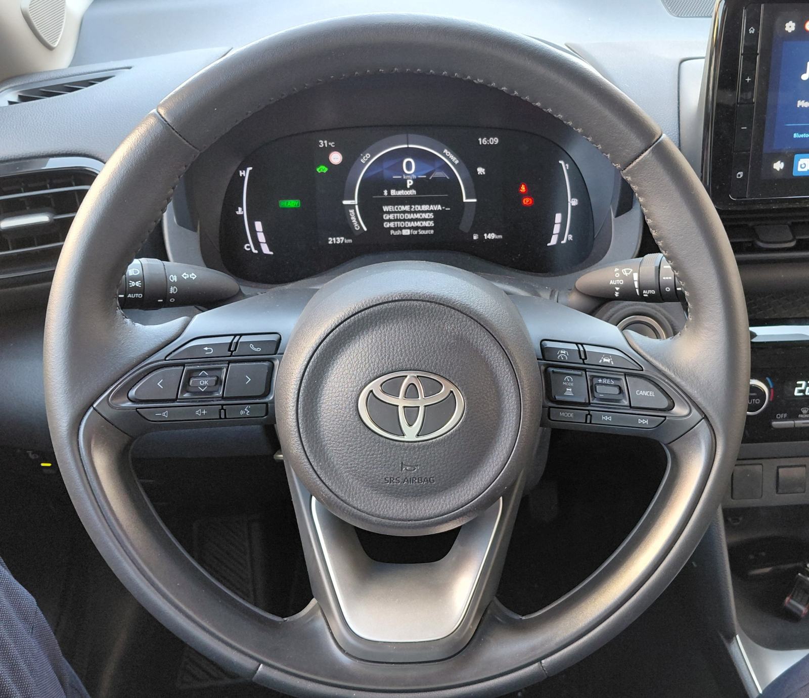 Toyota Yaris Cross 1.5 HEV COOL automatik, fotografija 9