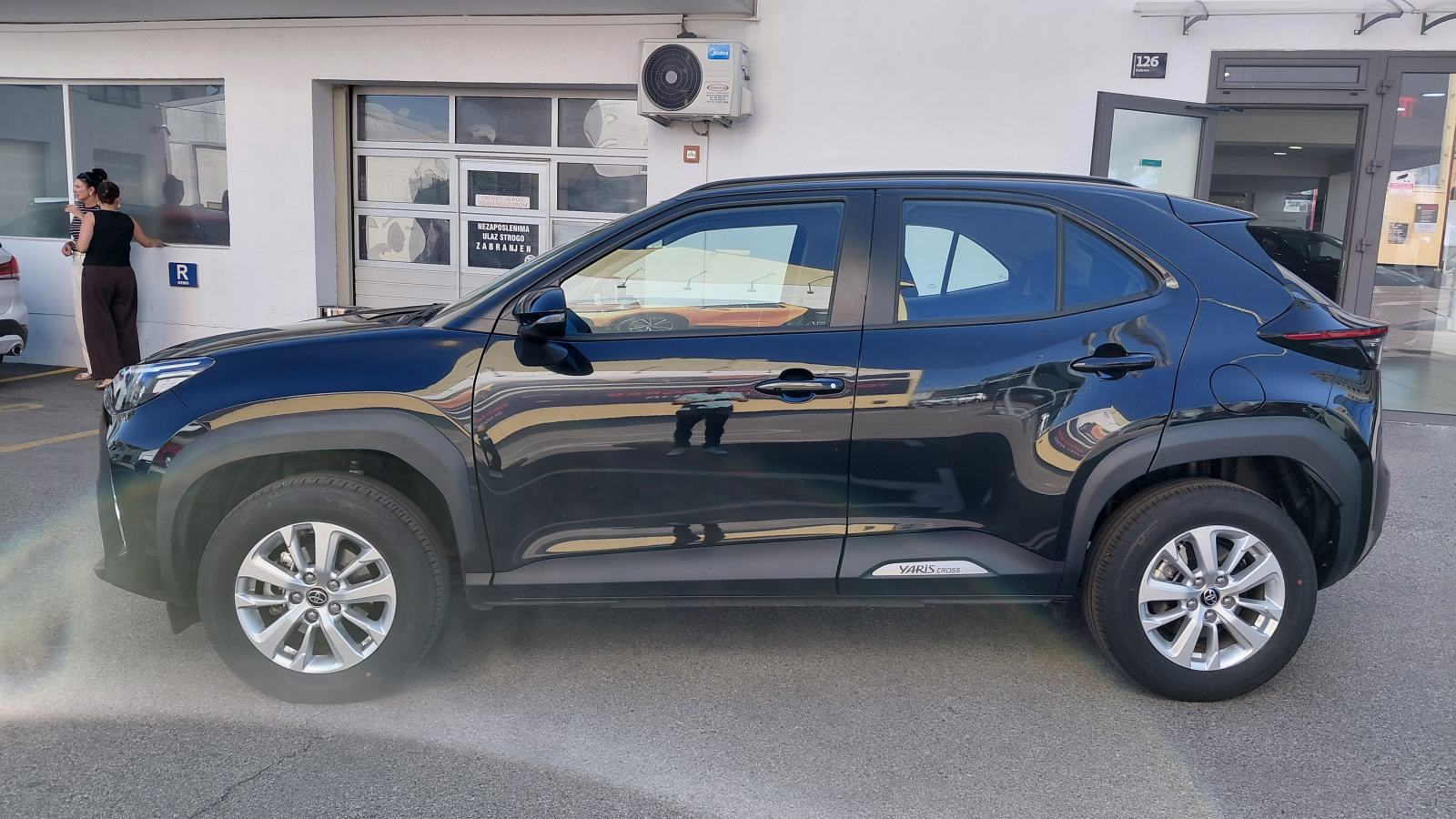 Toyota Yaris Cross 1.5 HEV COOL automatik, fotografija 5